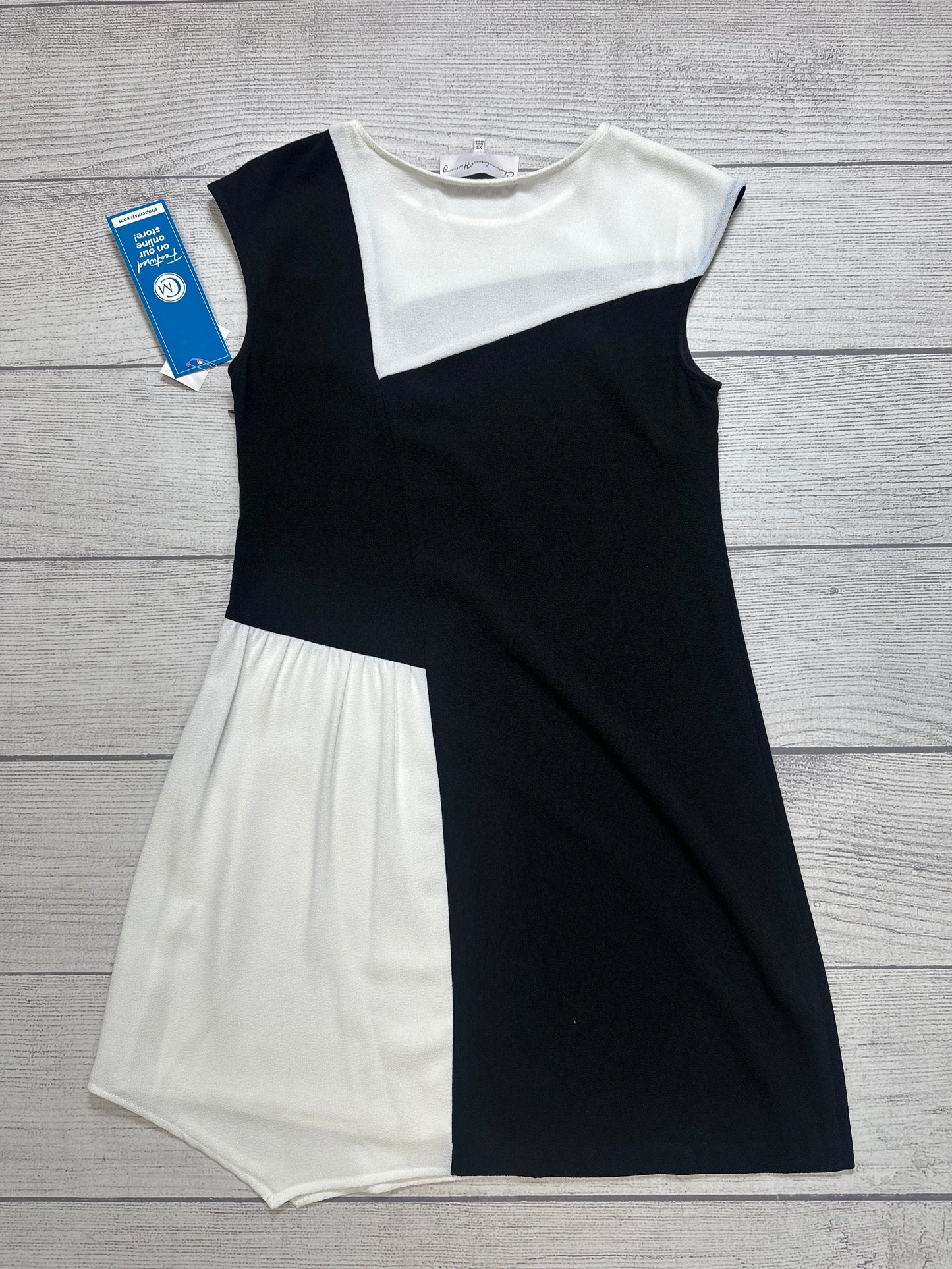 Dress Casual Short By Charles Henry In Black & White, Size: Xs