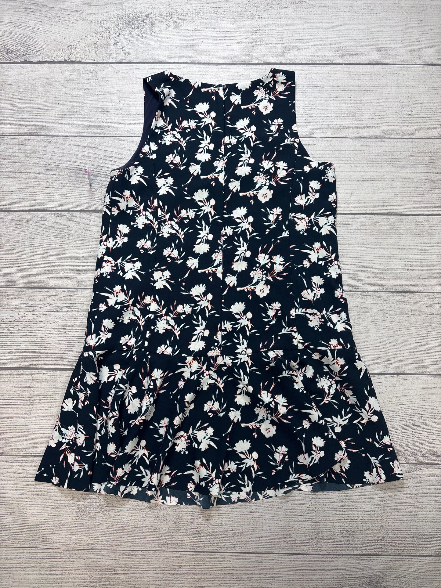 Dress Casual Short By Banana Republic In Navy, Size: M