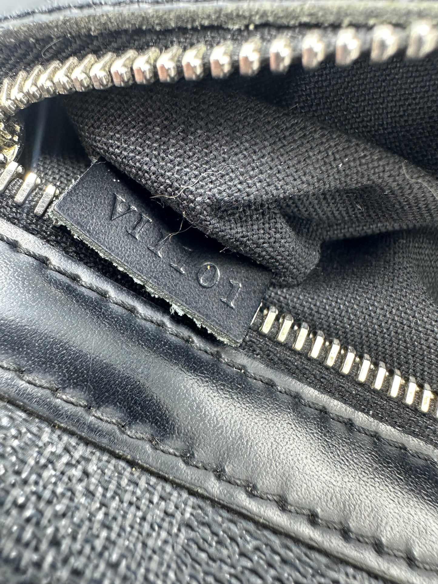Louis Vuitton Thomas Messenger Luxury Handbag