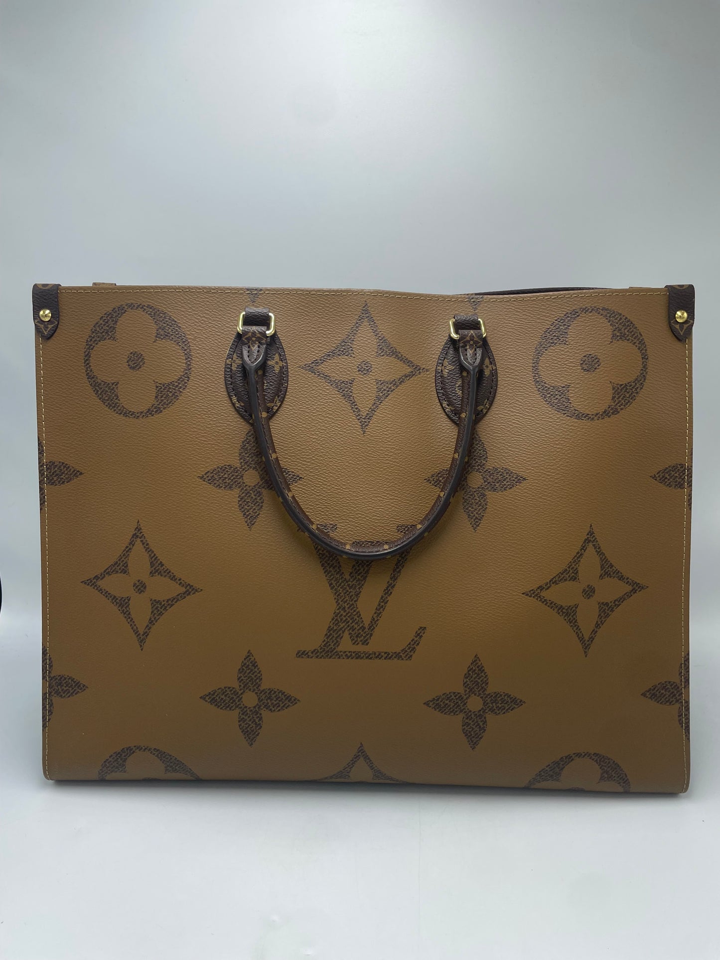 Louis Vuitton On The Go GM Luxury Handbag