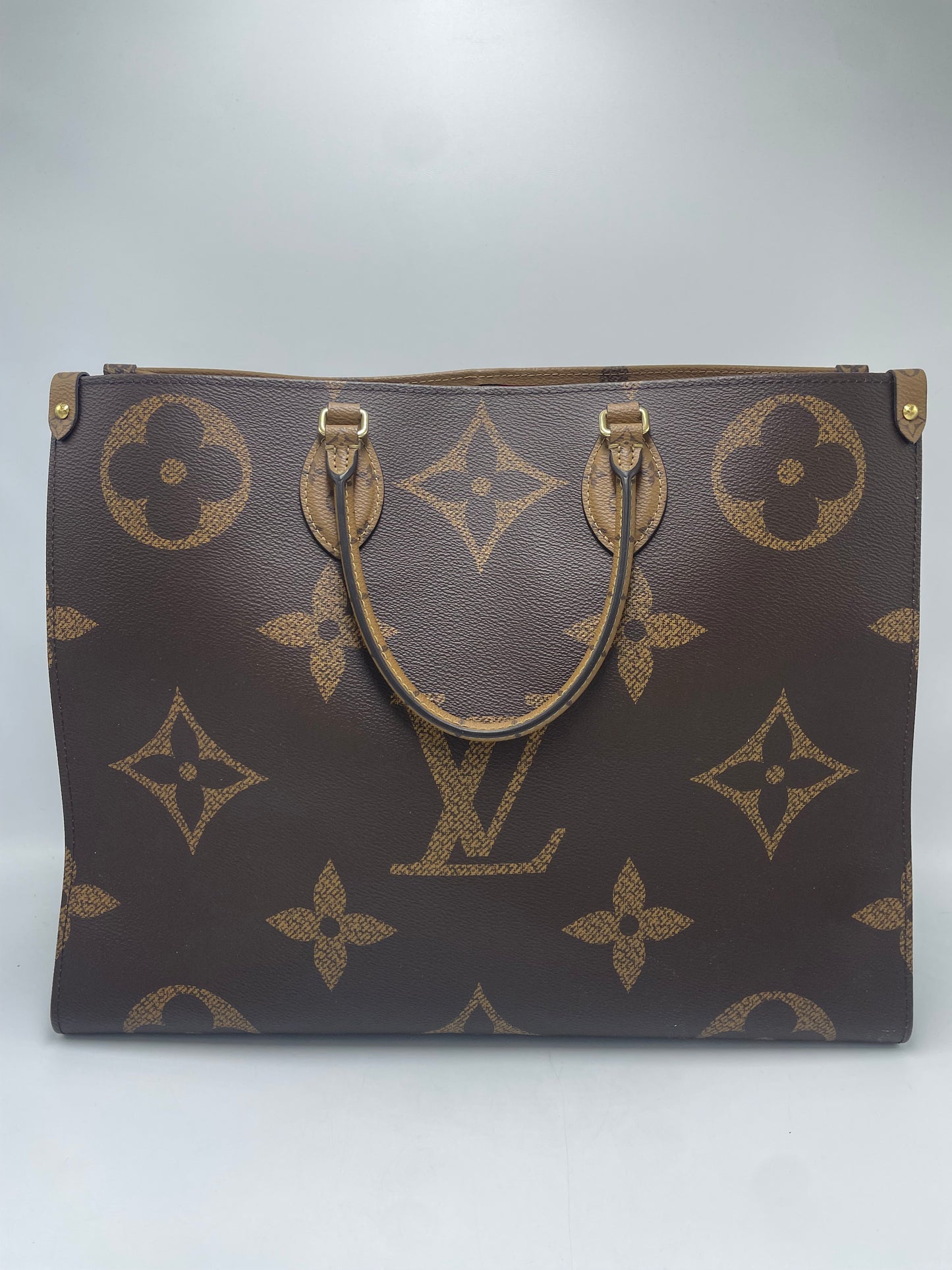 Louis Vuitton On The Go GM Luxury Handbag