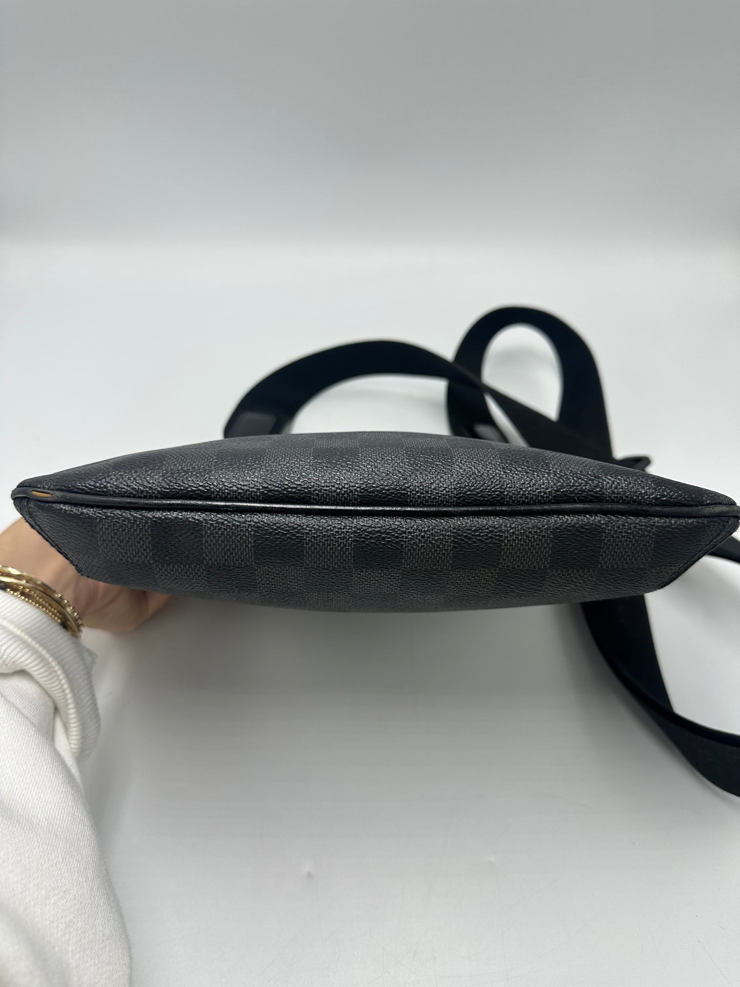 Louis Vuitton Thomas Messenger Luxury Handbag