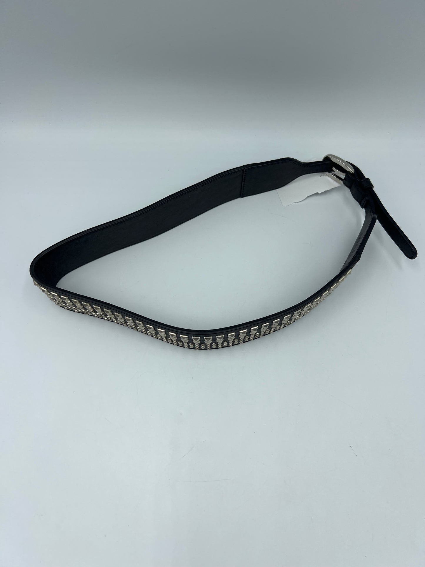 Like New! Gucci Moon Calfskin Studded Designer Belt, Size: Small (75 30)