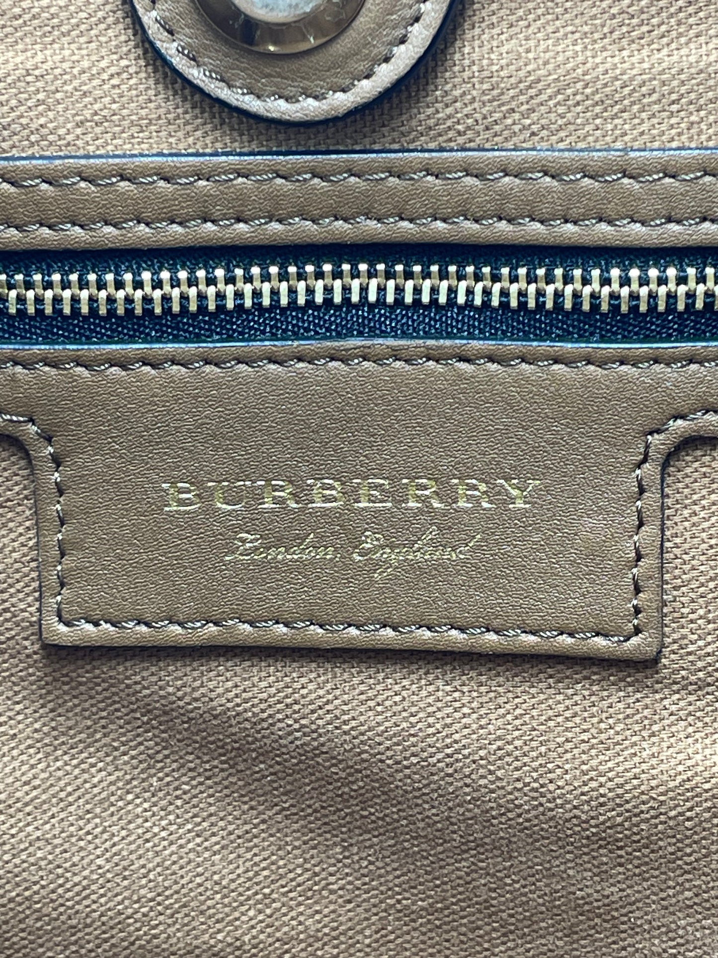 Burberry Horseferry Check Luxury Tote / Handbag