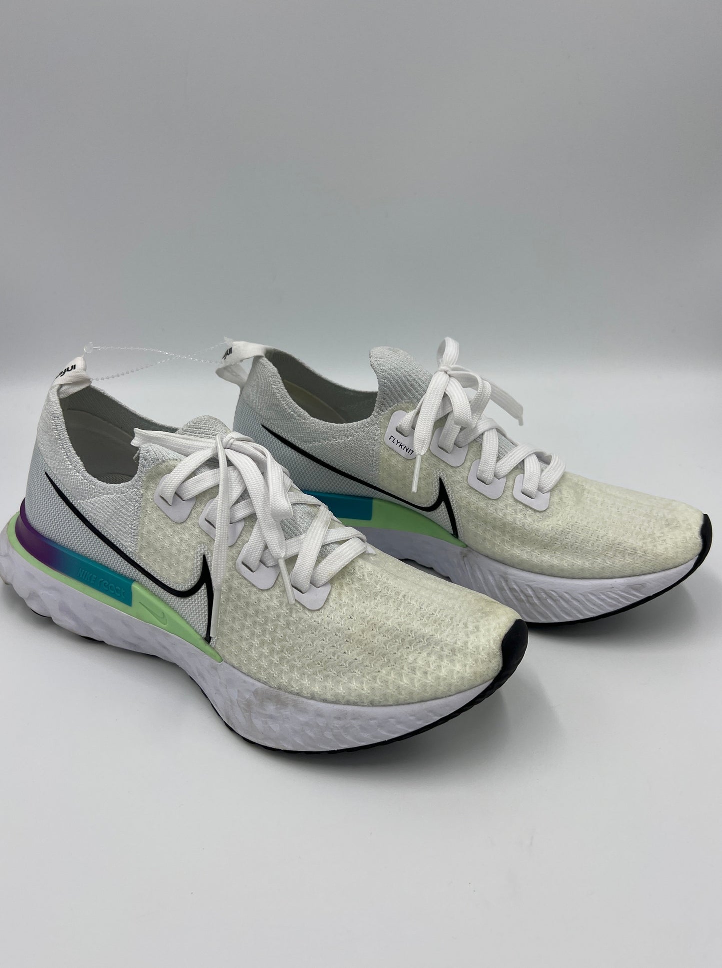 Fly Knit Shoes Athletic By Nike Size: 9