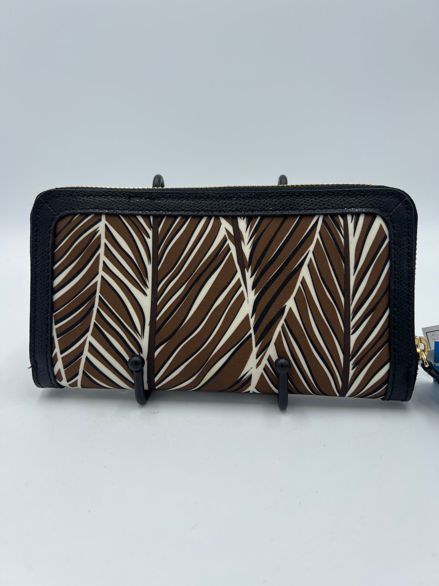 Wallet By Vera Bradley Size: Medium