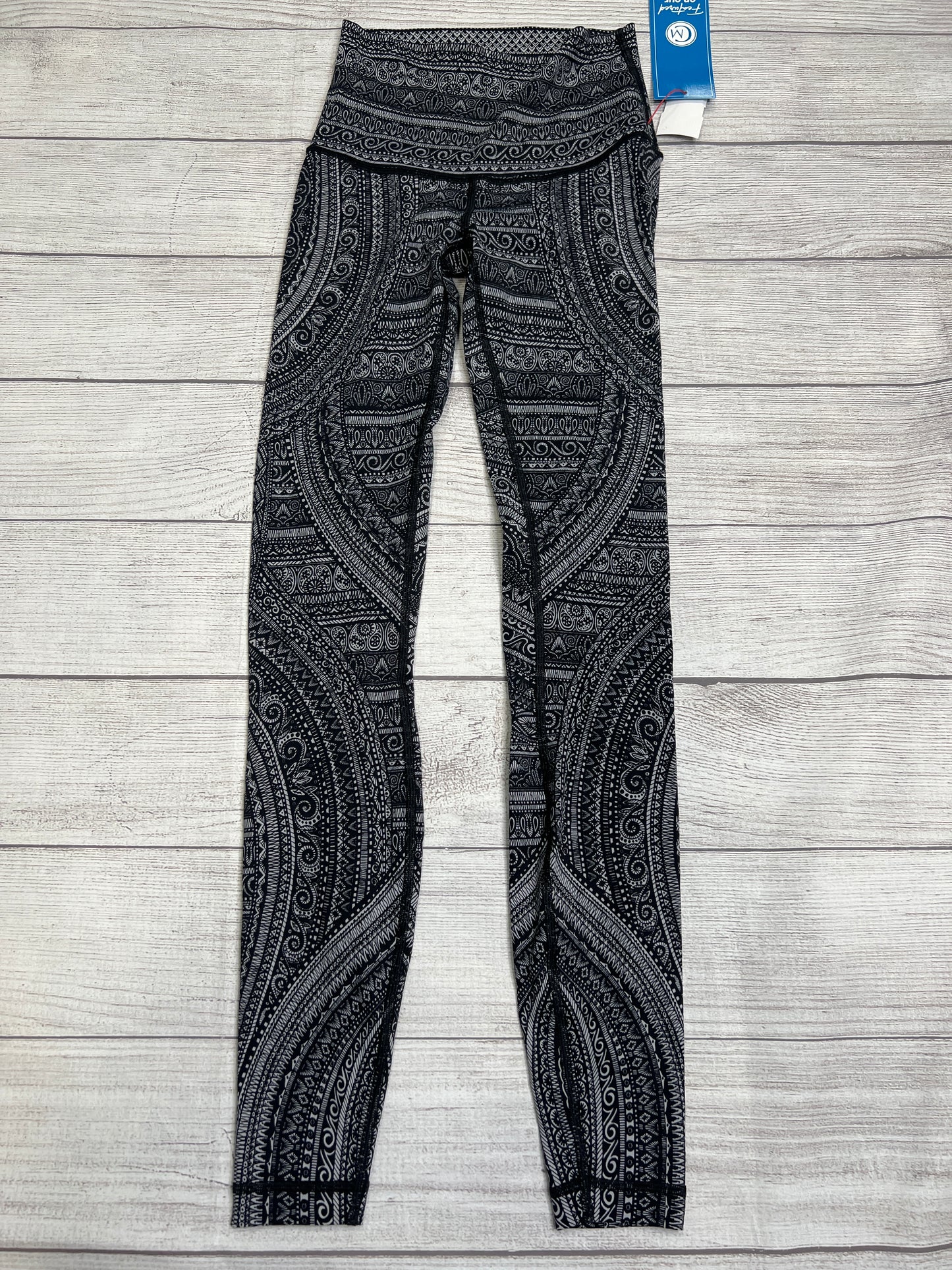 Athletic Leggings By Lululemon Size: 4