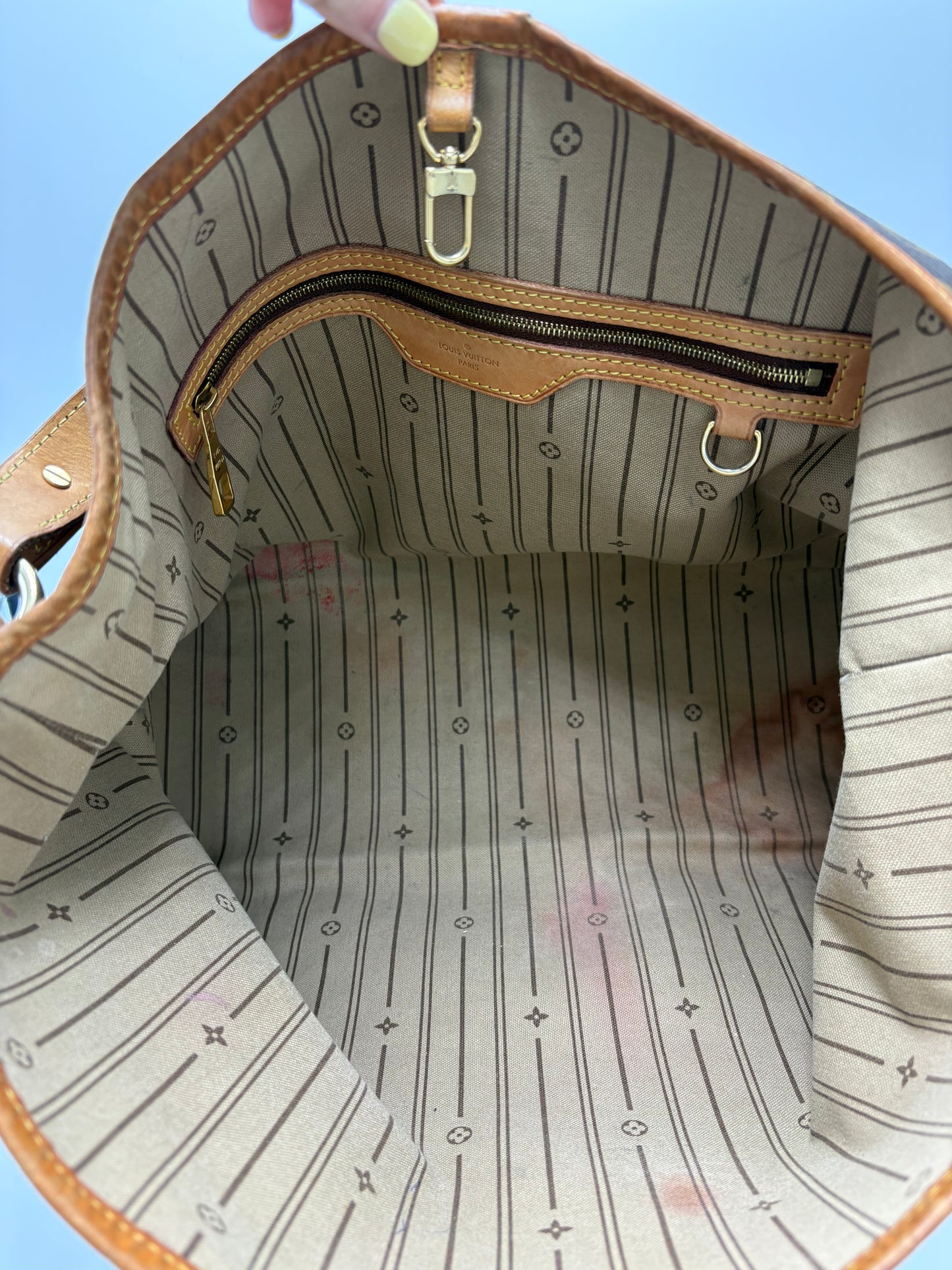 Louis Vuitton Delightful MM Hobo Luxury Handbag