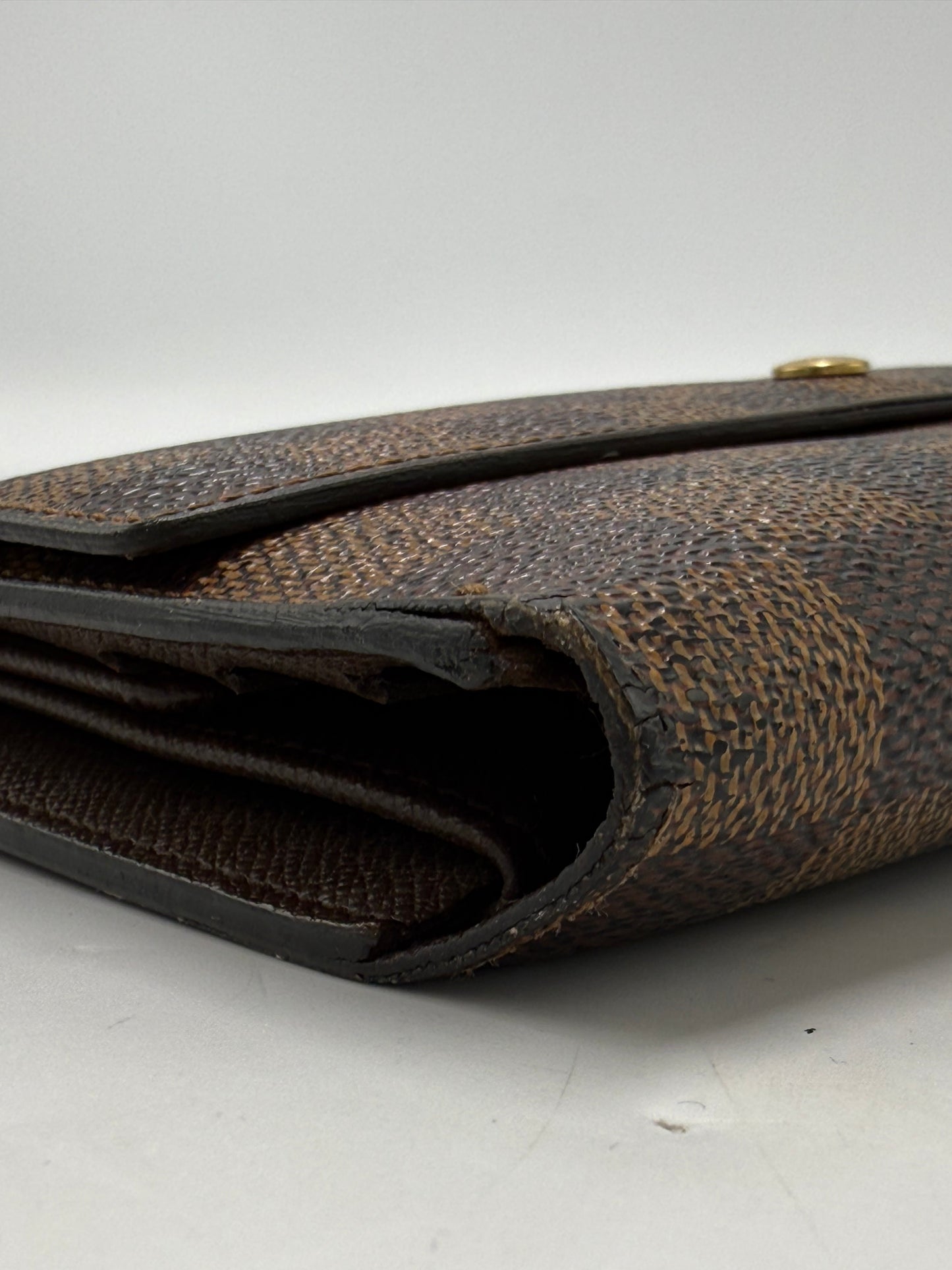 Louis Vuitton Sarah Luxury Wallet in Damier Ebene