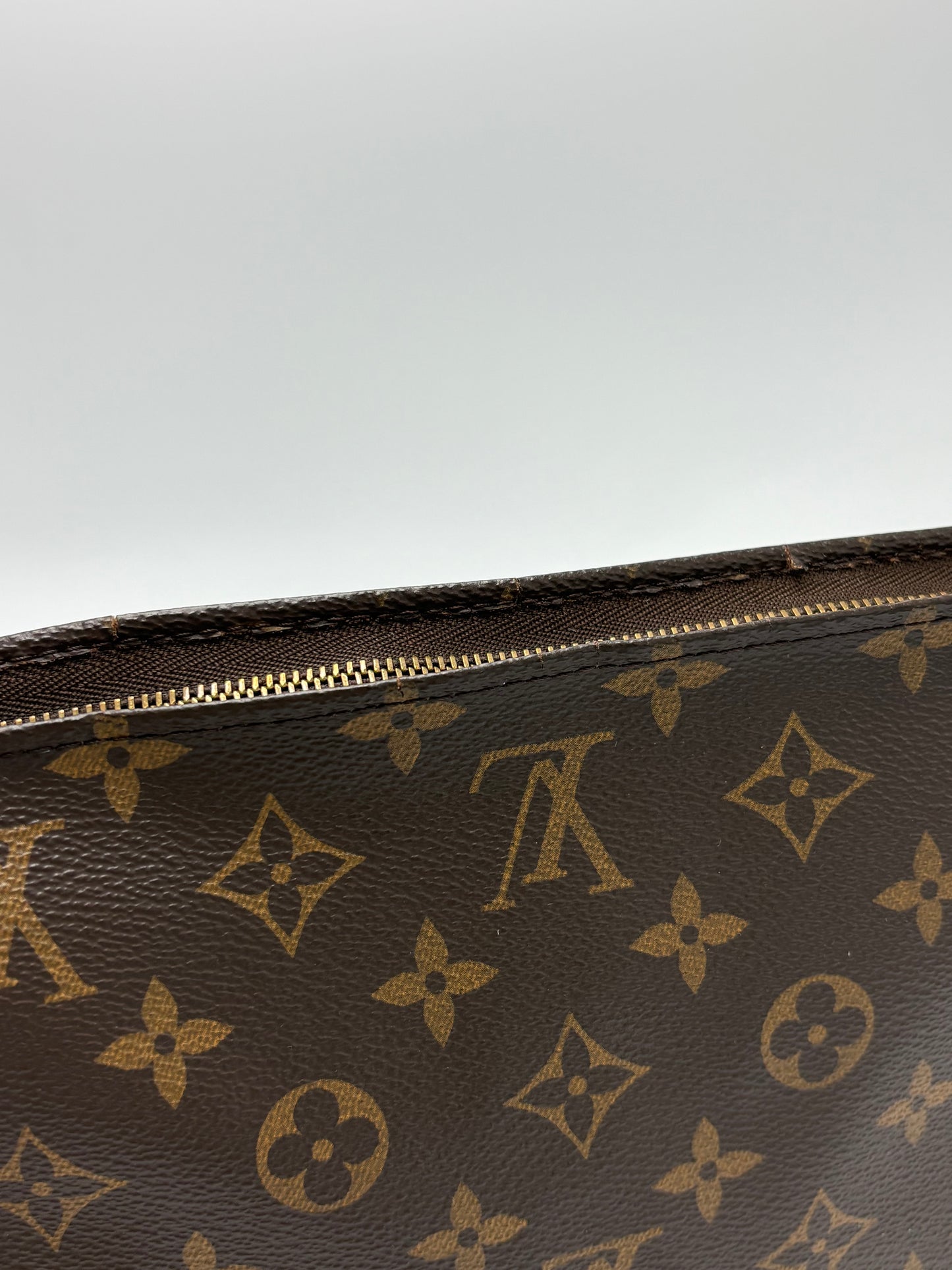 Louis Vuitton Monogram Toiletry Pouch 26 Luxury Makeup Bag