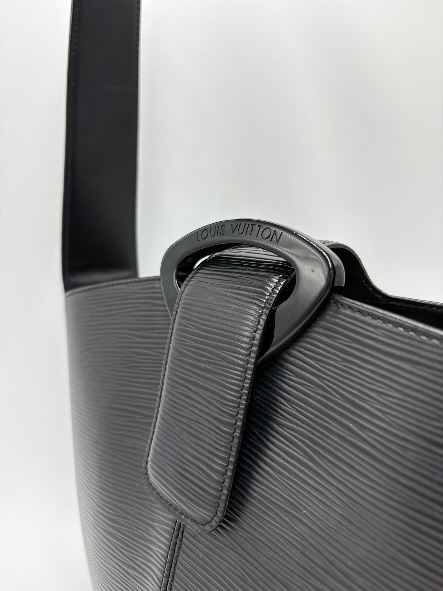 Louis Vuitton Epi Leather Reverie Luxury Handbag