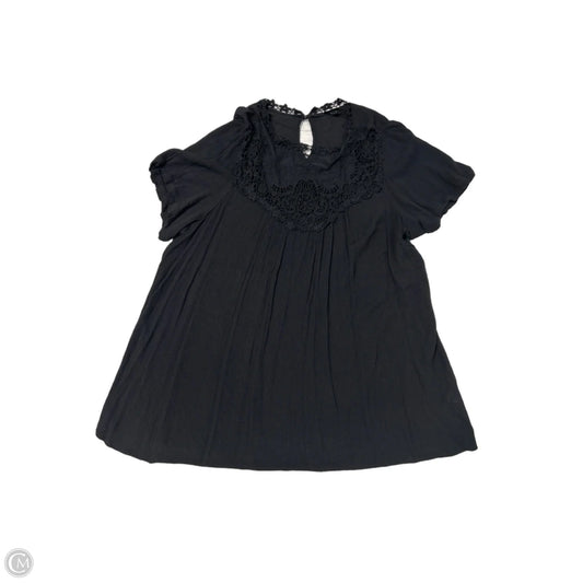 Top Short Sleeve By Torrid In Black, Size: 4x