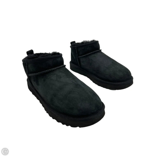 UGG Designer Ankle Boots in Black, Size 9