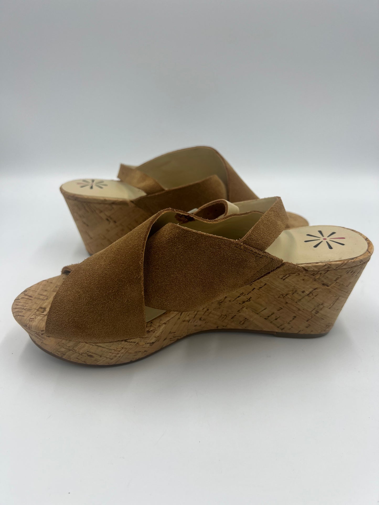 Isaac Mizrahi Wedges, Size 9