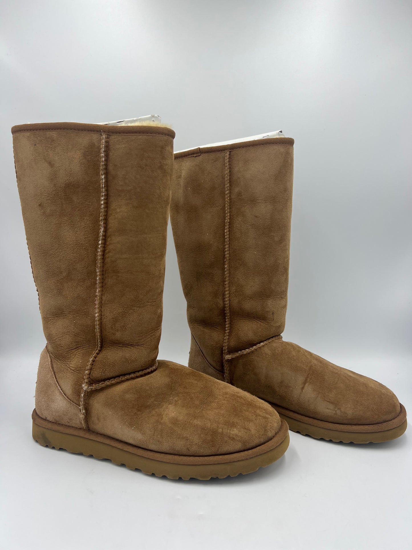 Boots Designer By Ugg  Size: 9