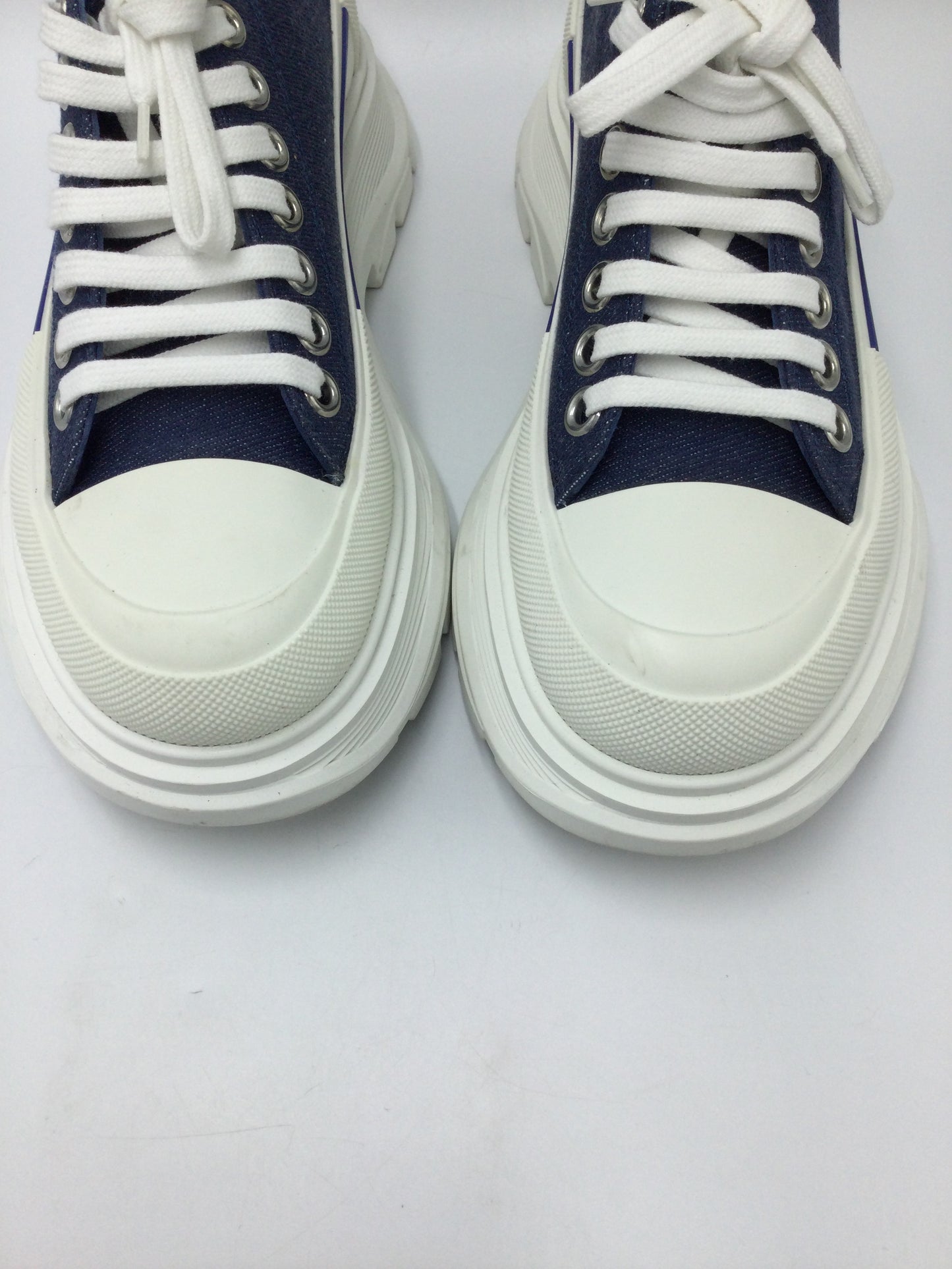 Alexander McQueen Tread Slick Sneakers In Blue, Size: 7