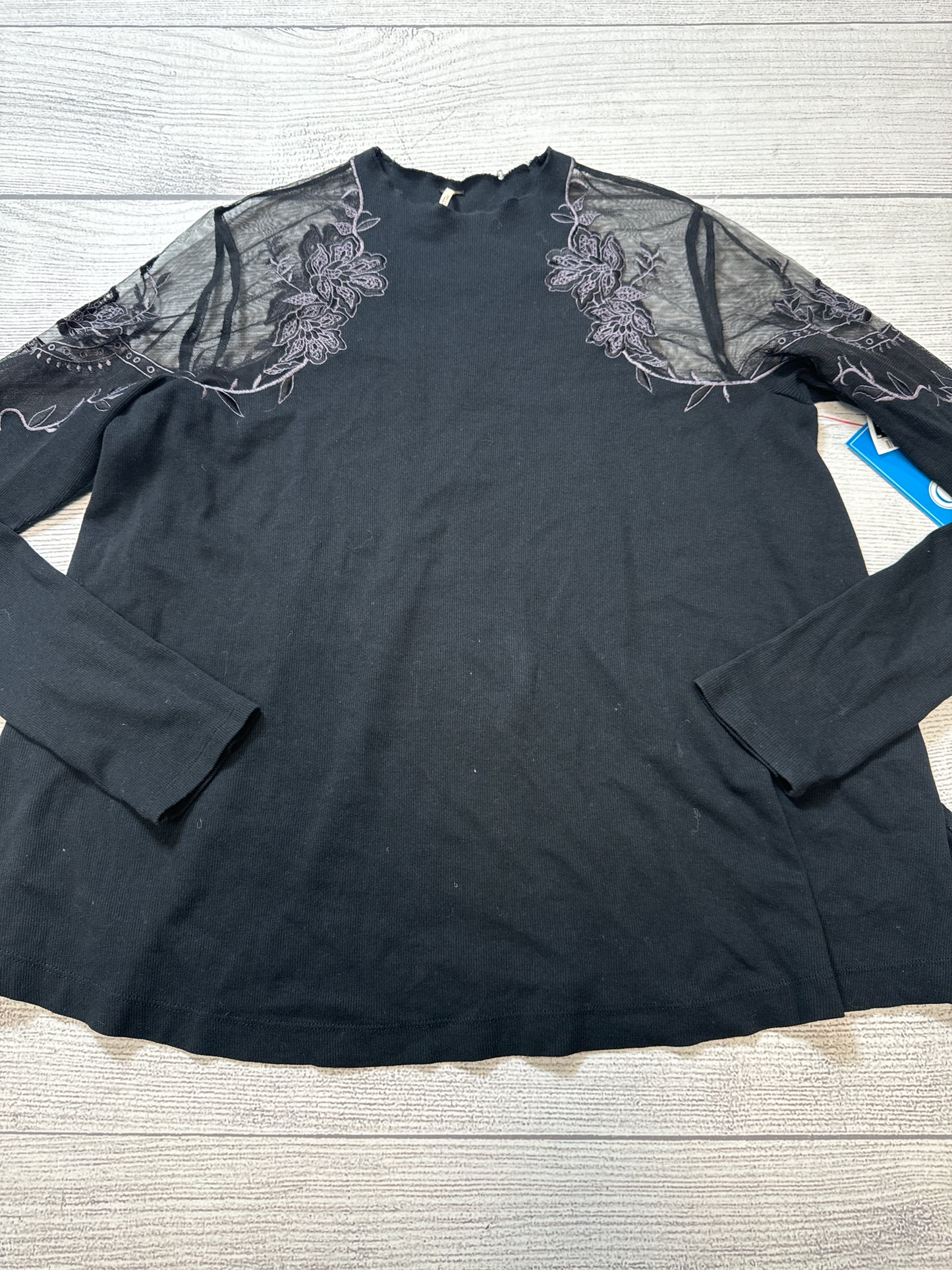 Top Long Sleeve By Free People In Black, Size: M