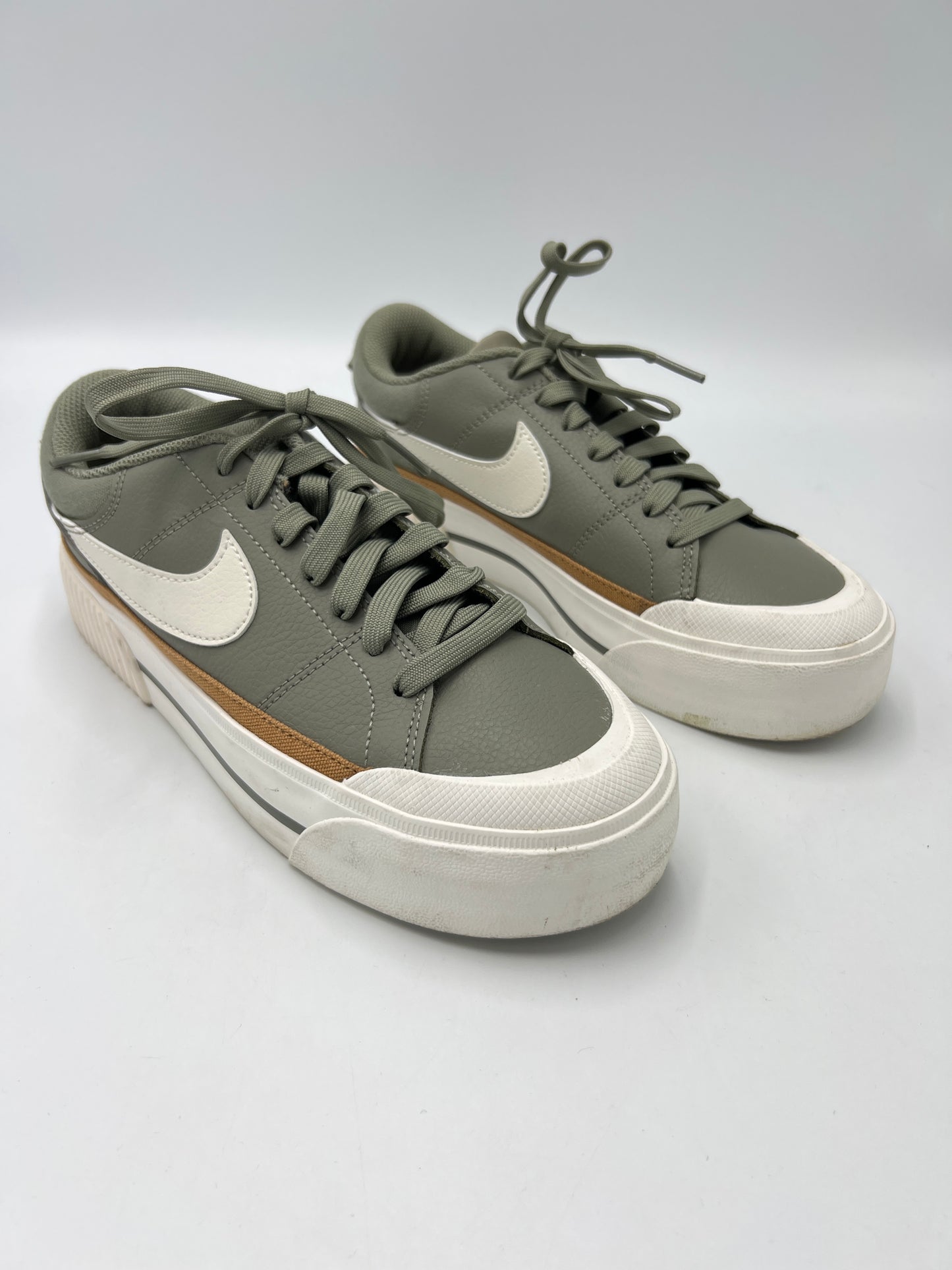 Shoes Athletic By Nike  Size: 7