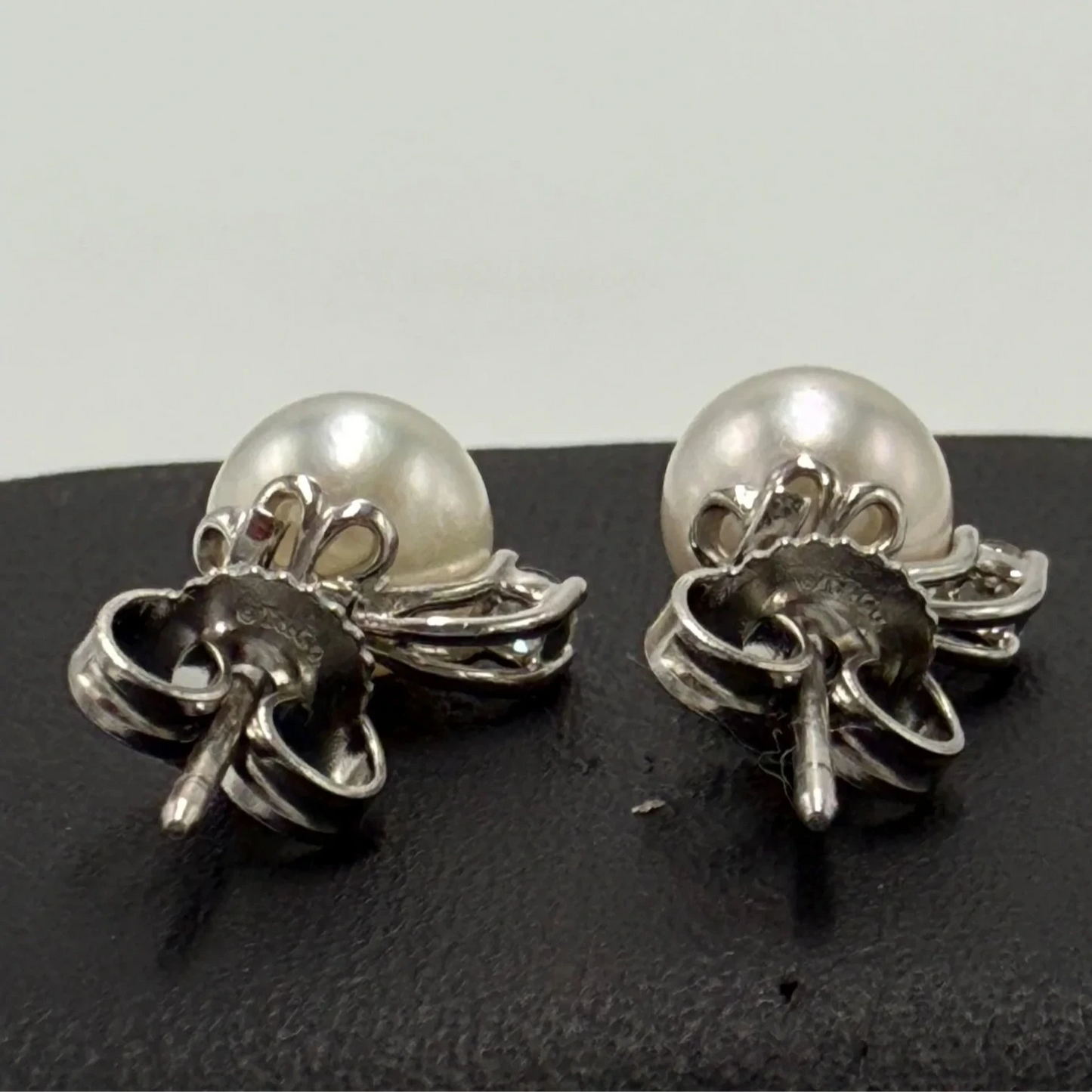 Tiffany & Company Signature Pearl & Diamond Luxury Earrings