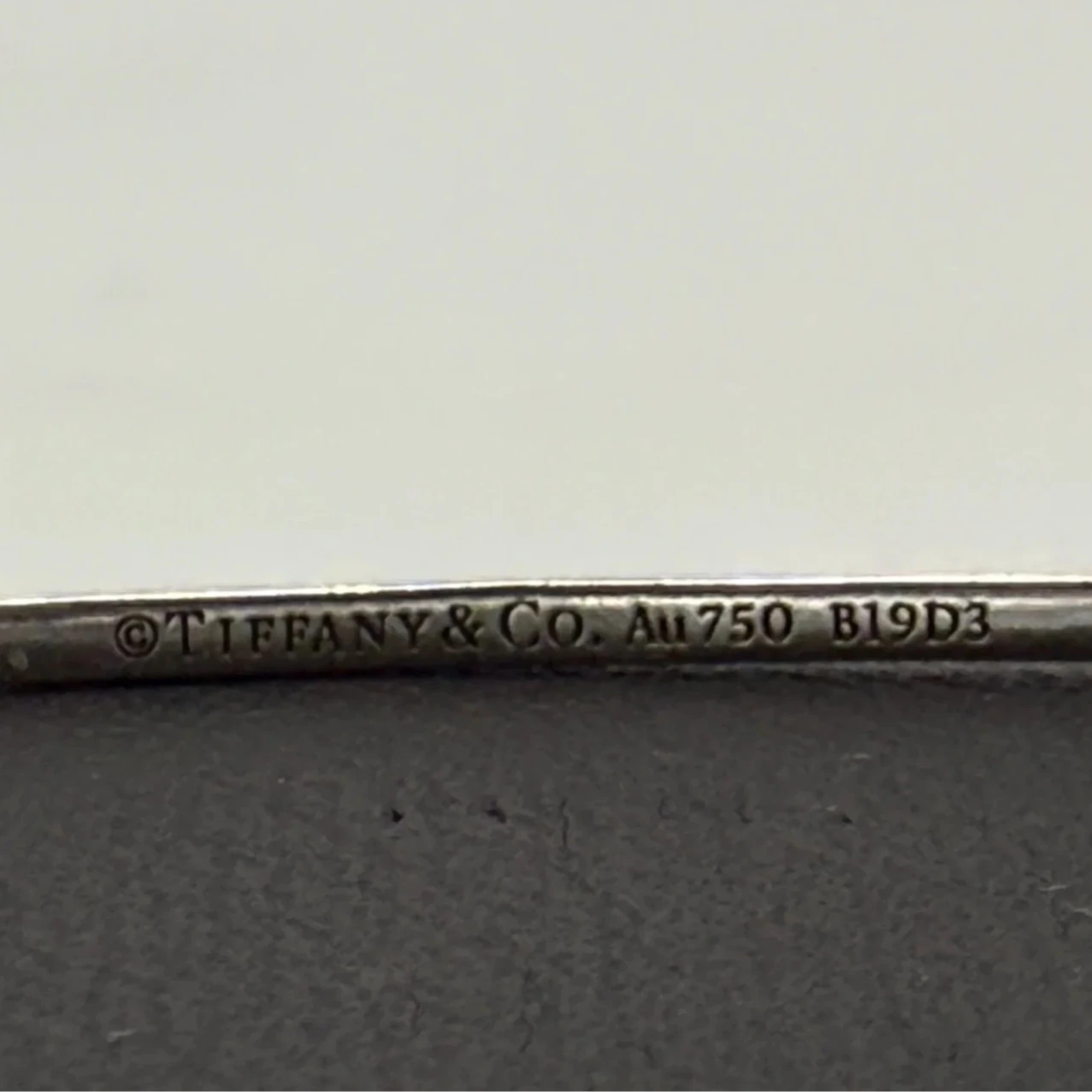 Tiffany & Company 18K T Smile w/ Diamonds Luxury Bracelet, Size:  6.25”