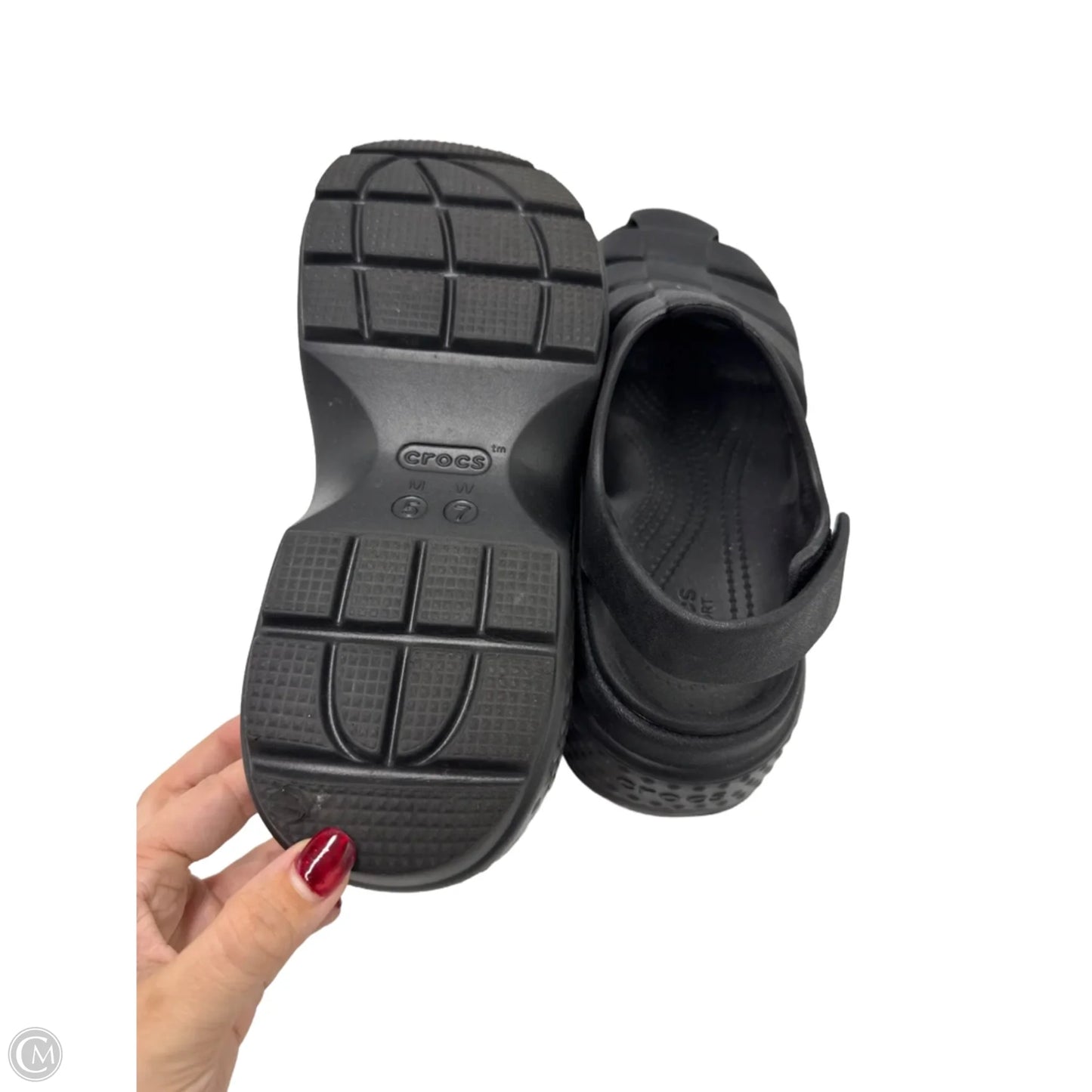 Shoes Flats By Crocs In Black, Size: 7