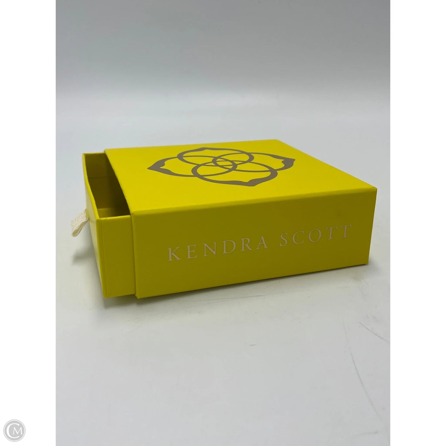 Necklace Designer By Kendra Scott