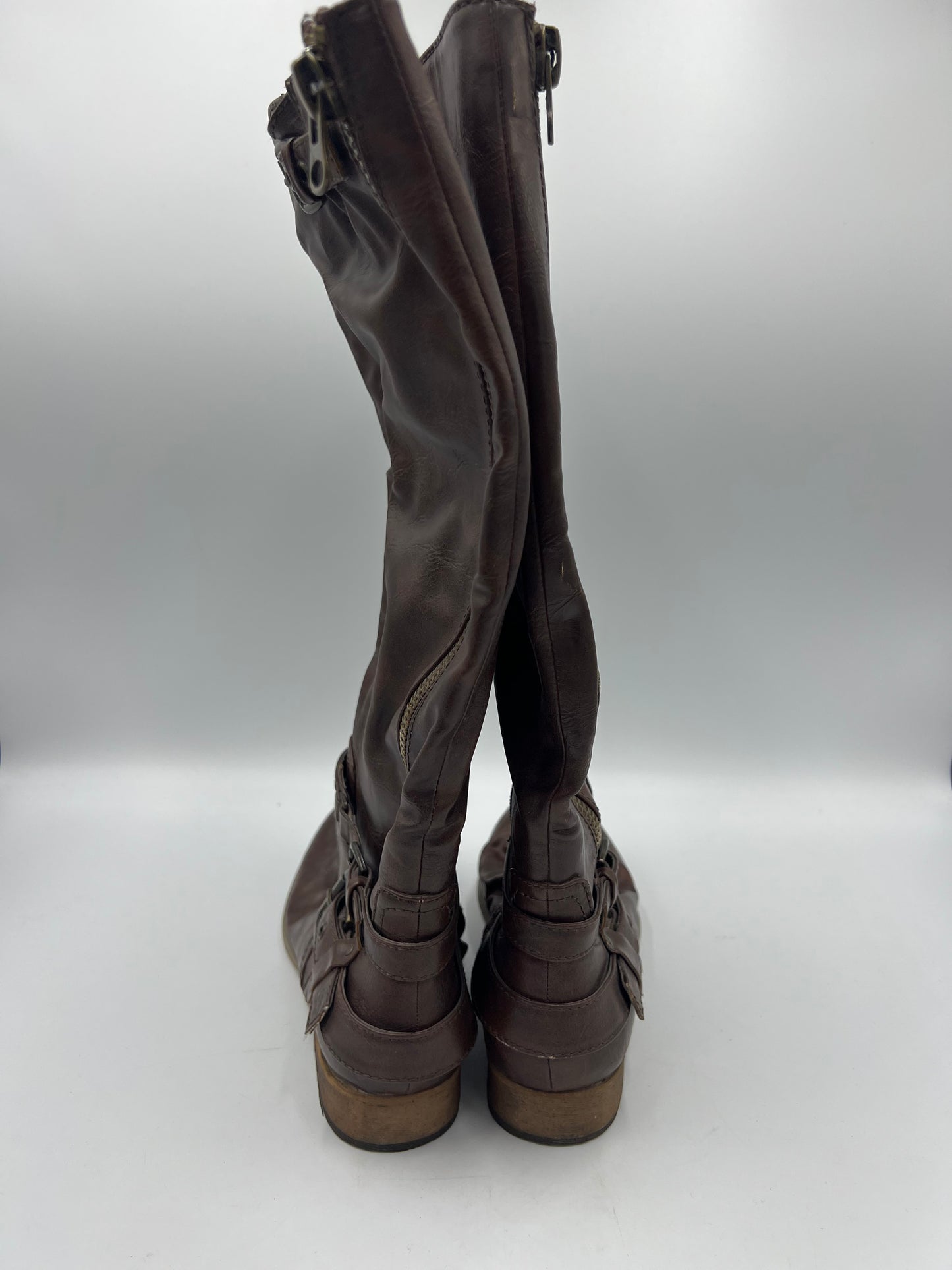 Boots Knee Heels By Carlos Santana In Brown, Size: 7.5