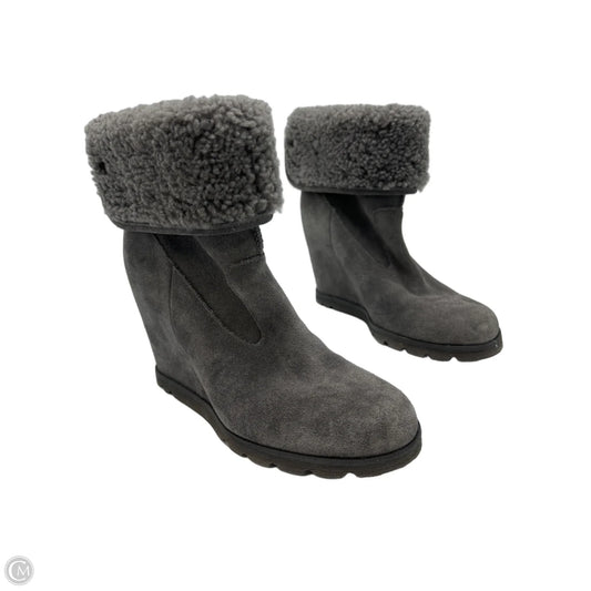 UGG Designer Boots in Grey, Size 7.5