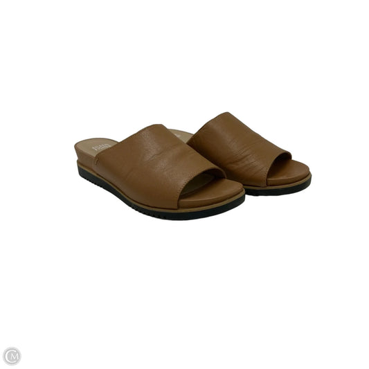 Shoes Flats By Eileen Fisher In Brown, Size: 8.5