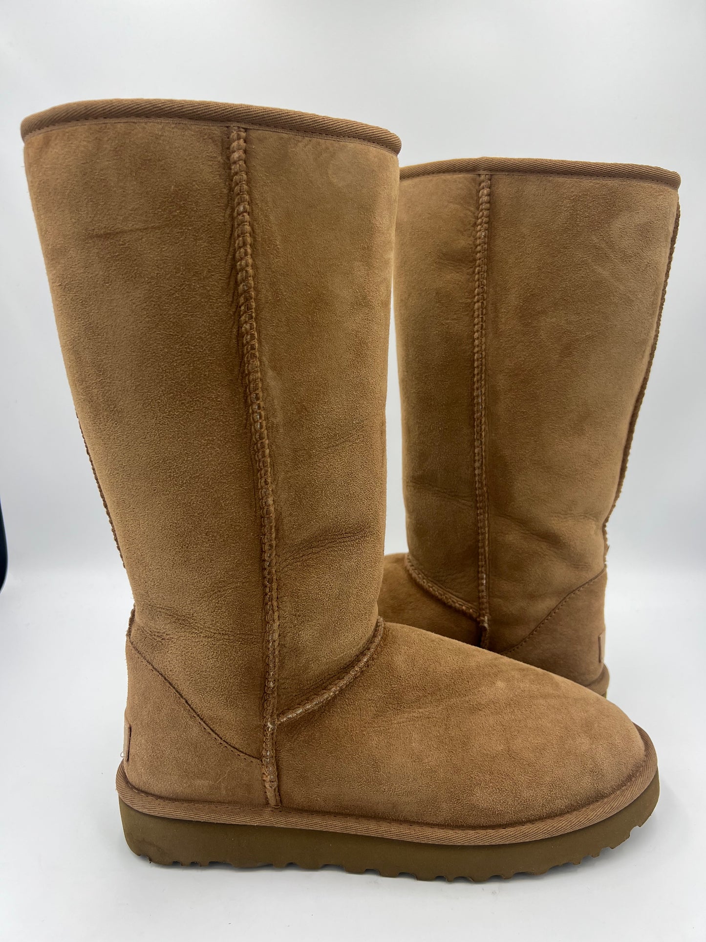 Boots Designer By Ugg  Size: 9