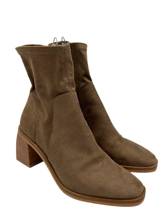 Boots Ankle Heels By Dolce Vita In Brown, Size: 8