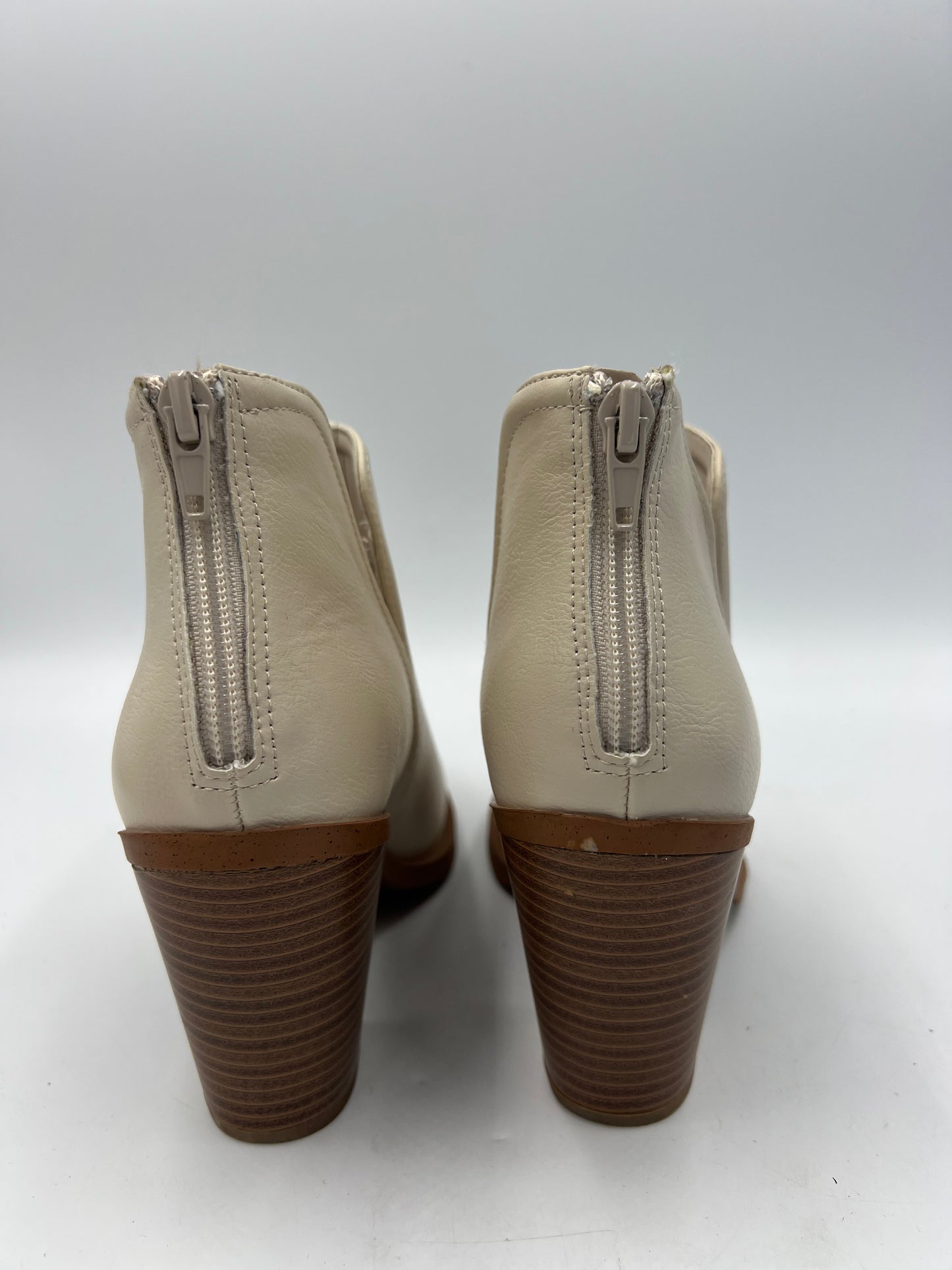 Boots Ankle Heels By Esprit In White, Size: 8