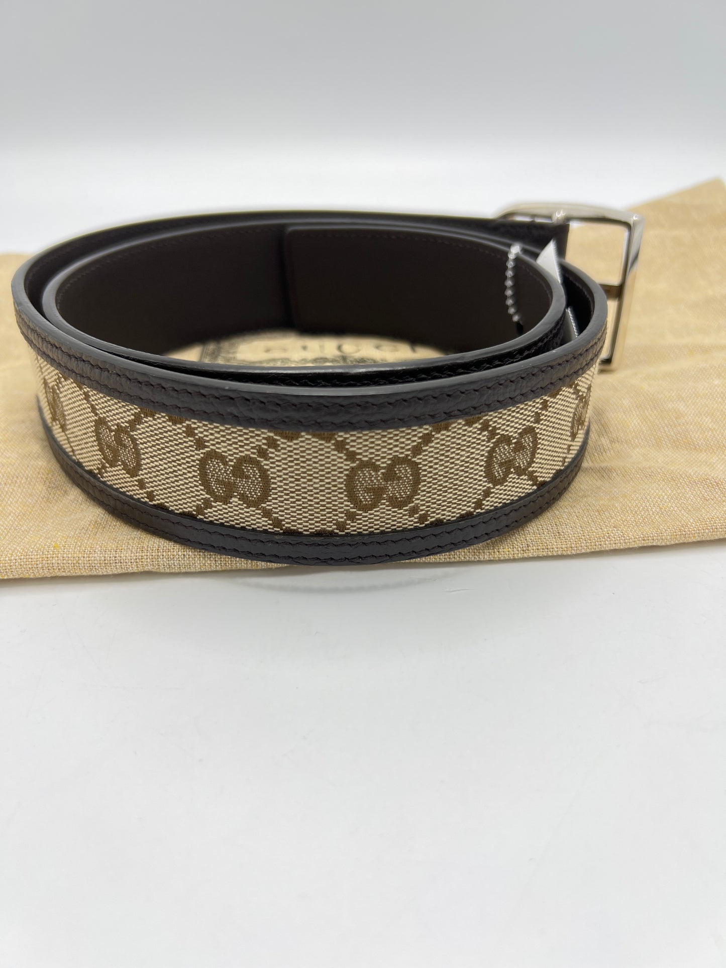 Gucci GG Designer Belt in Size 90 / 36