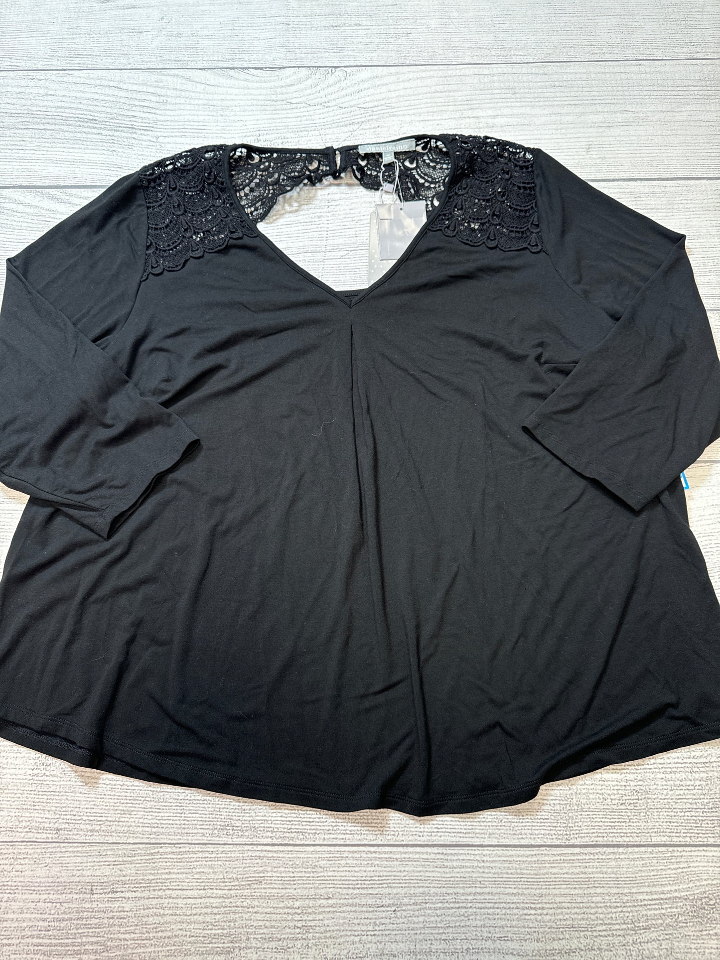 Top Long Sleeve By Daniel Rainn In Black, Size: 2x