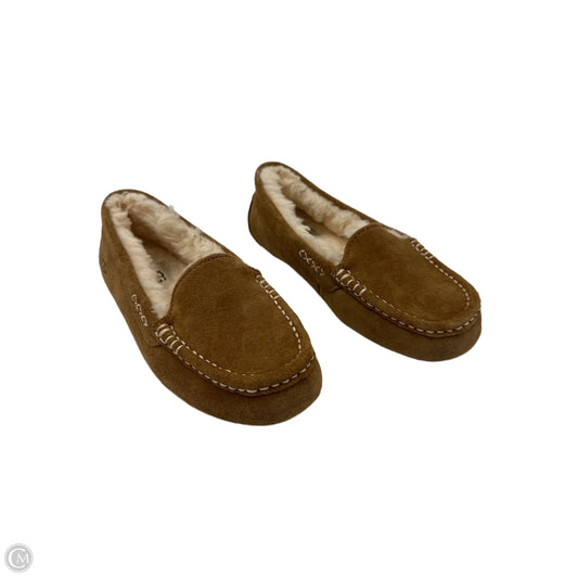 Shoes / Slippers Designer By UGG In Brown, Size: 6