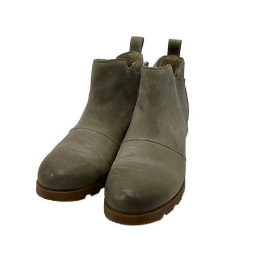Boots Designer By Sorel In Grey, Size: 8