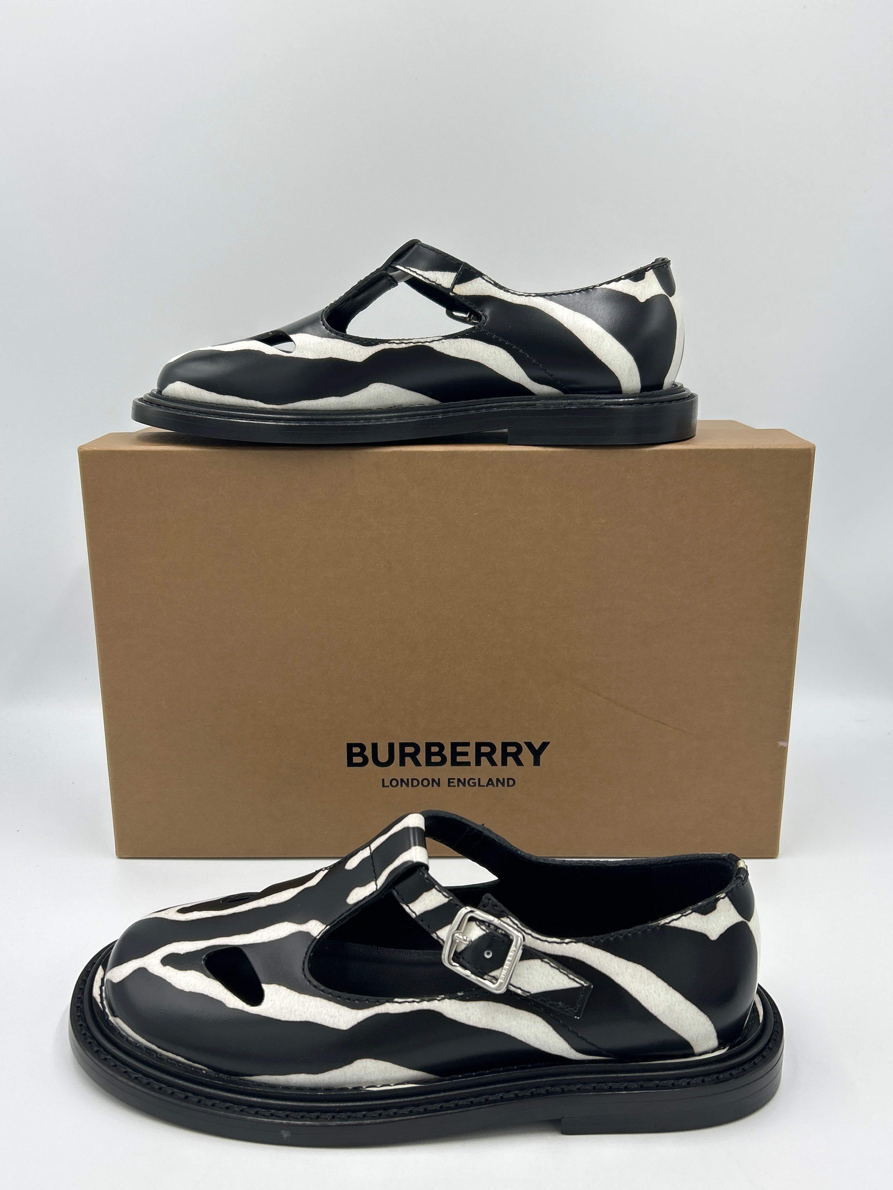 On sale Burberry london shoes