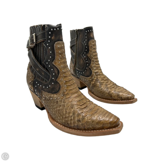 Freebird Heeled Ankle Boots in Brown, Size 7