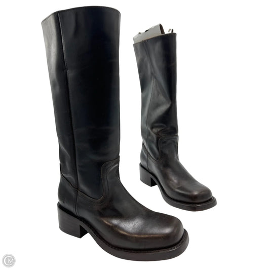 Frye Designer Boots in Brown, Size 8