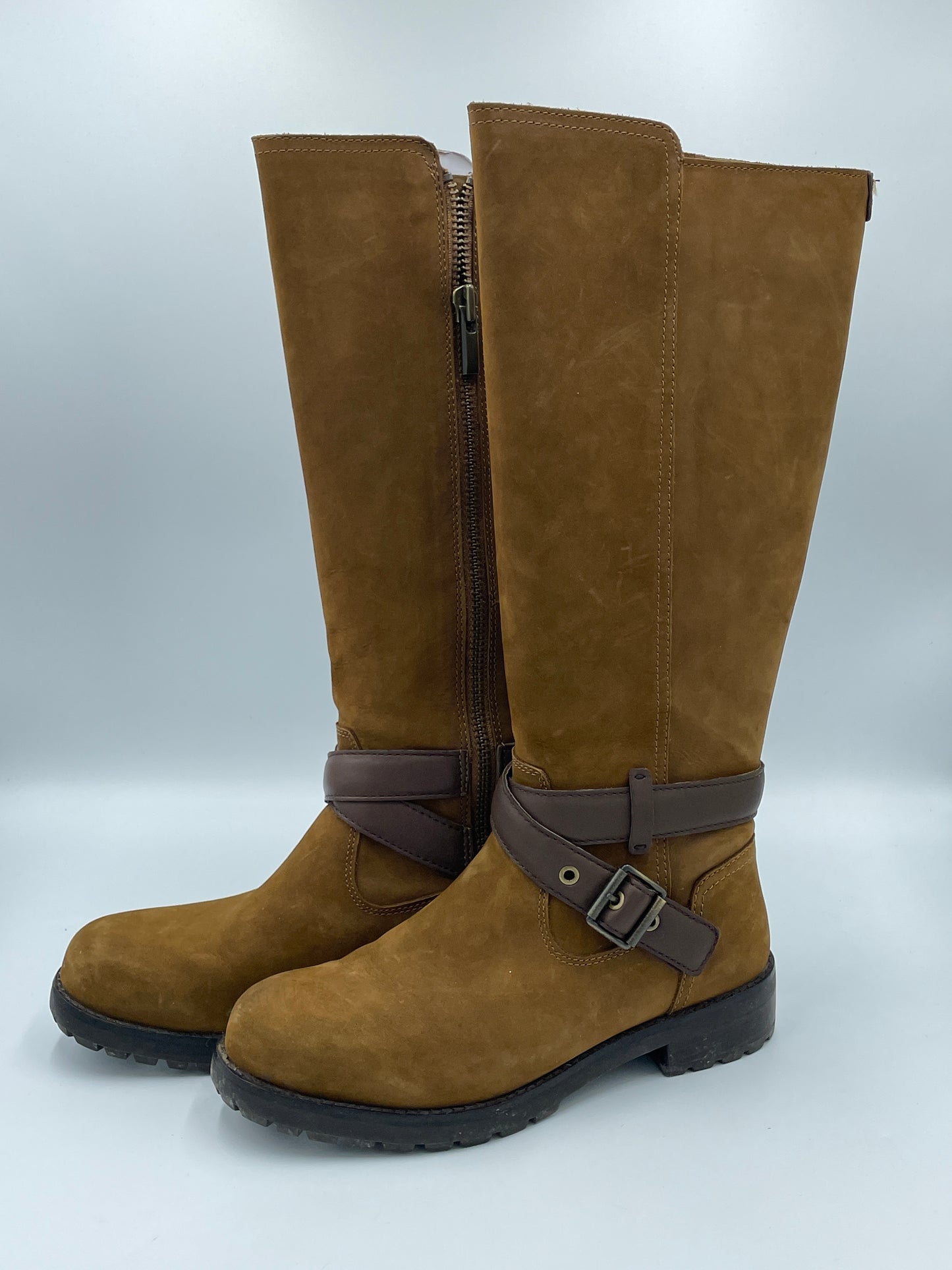 Brown Boots Designer Ugg, Size 9