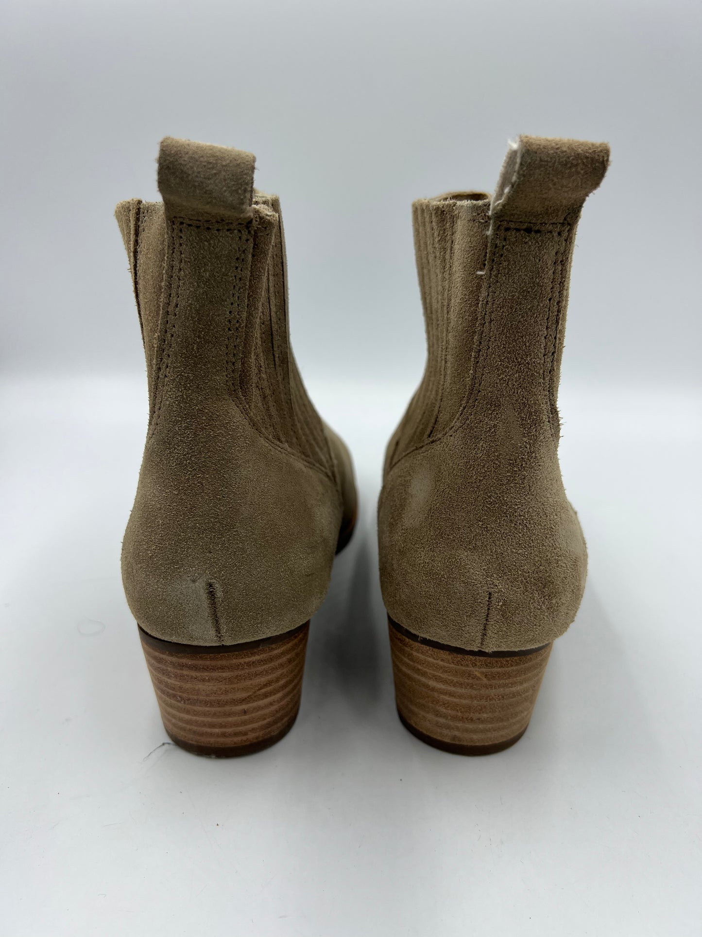 Like New! Boots By Hush Puppies In Taupe, Size: 9.5