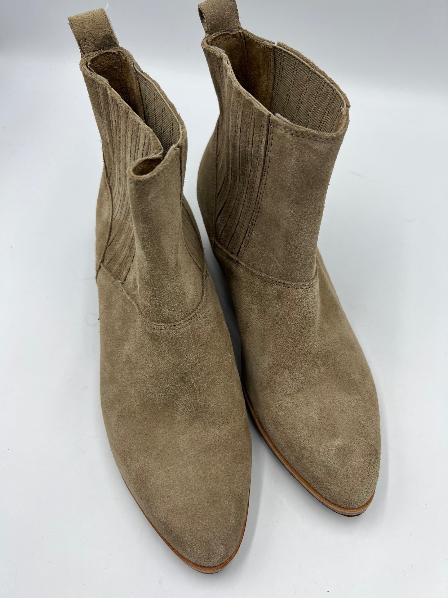 Like New! Boots By Hush Puppies In Taupe, Size: 9.5