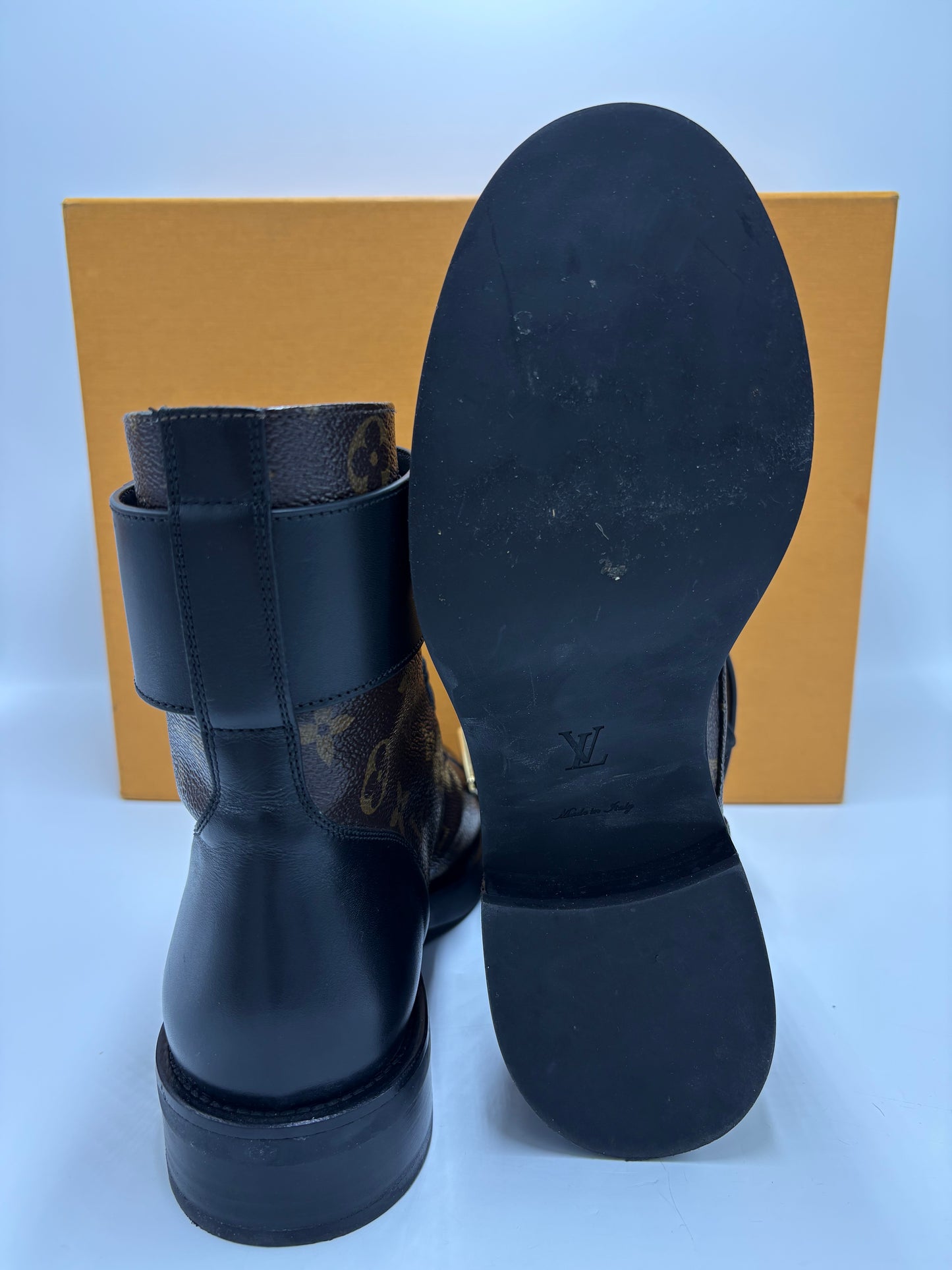 Louis Vuitton Wonderland Ranger Luxury Designer Boots, Size: 8