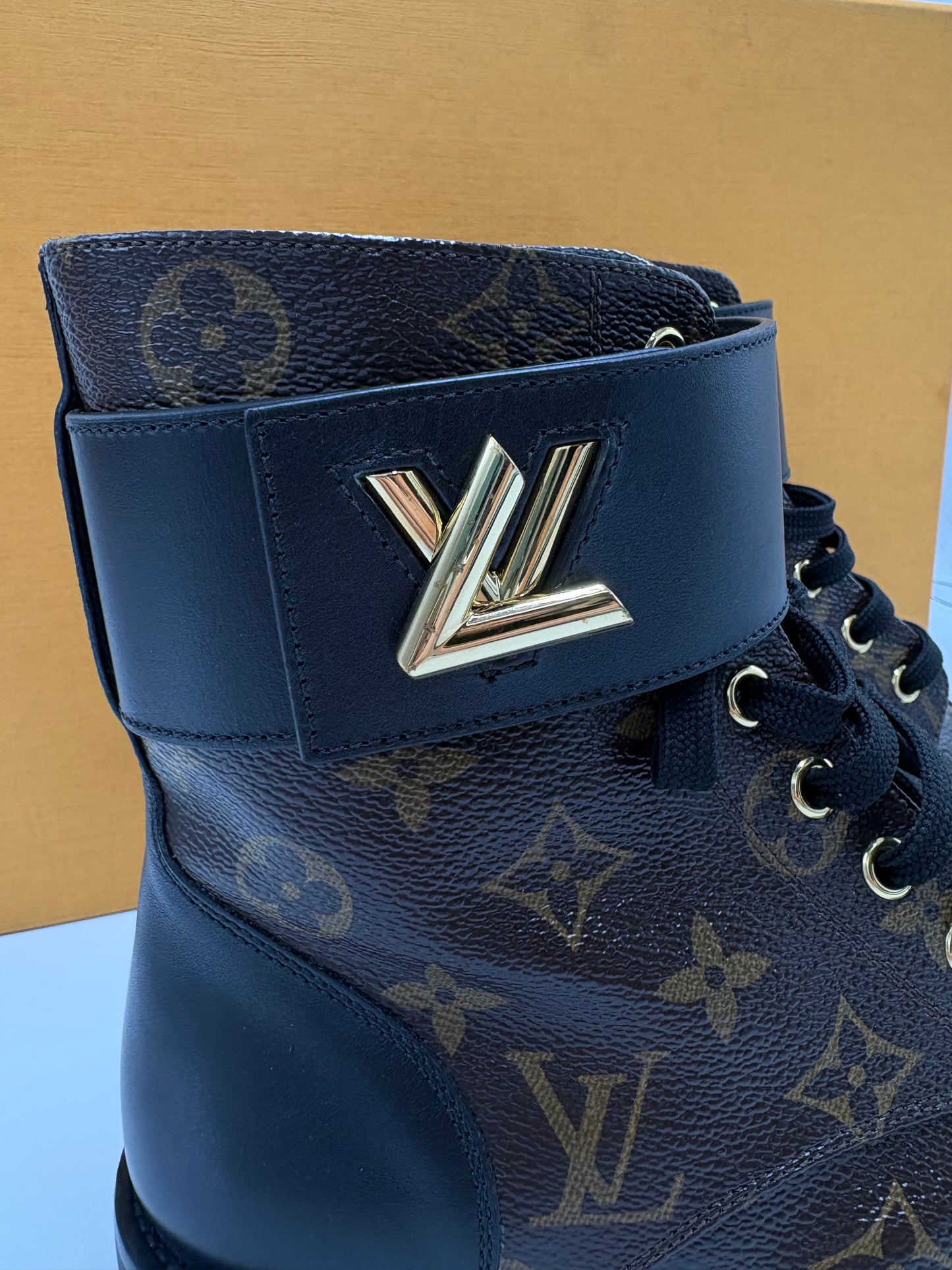 Louis Vuitton Wonderland Ranger Luxury Designer Boots, Size: 8