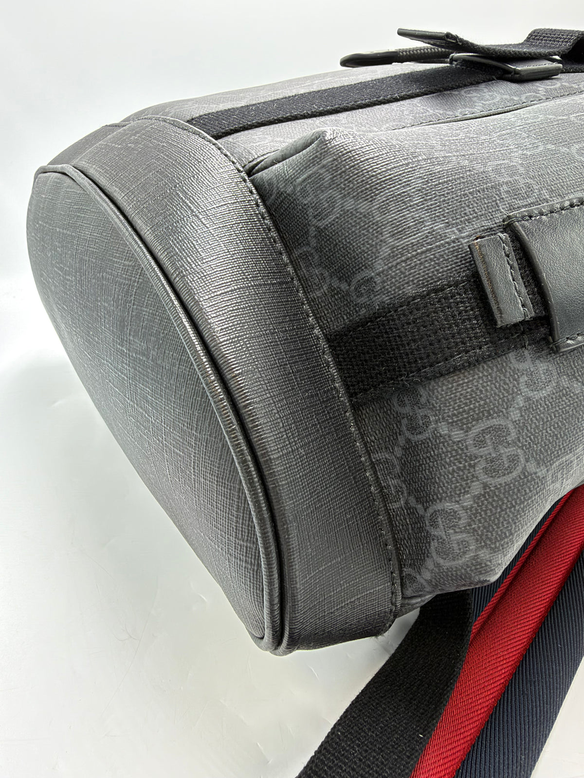Gucci GG Supreme Unisex Large Luxury Backpack