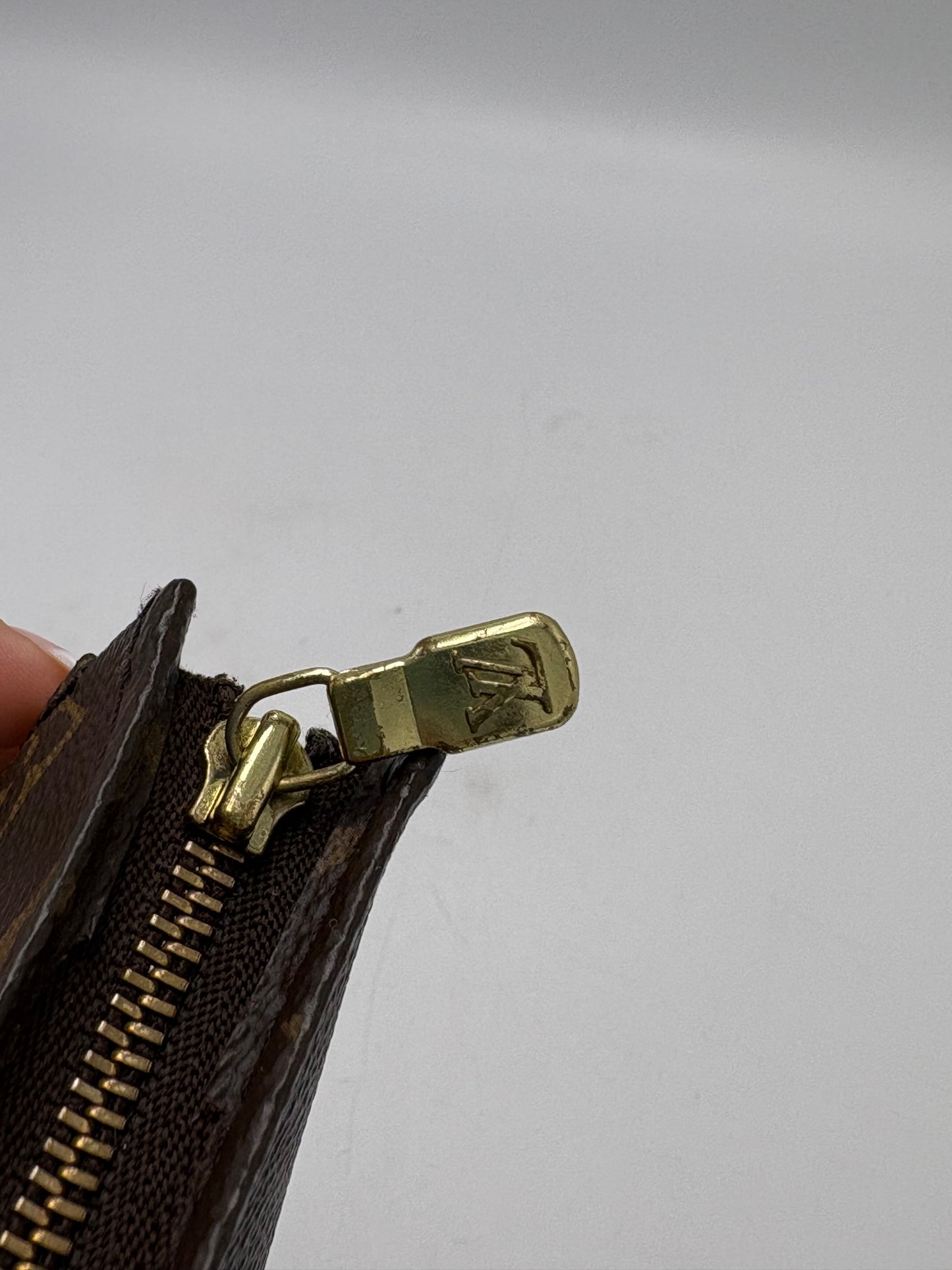 Louis Vuitton Monogram Toiletry Pouch 26 Luxury Makeup Bag