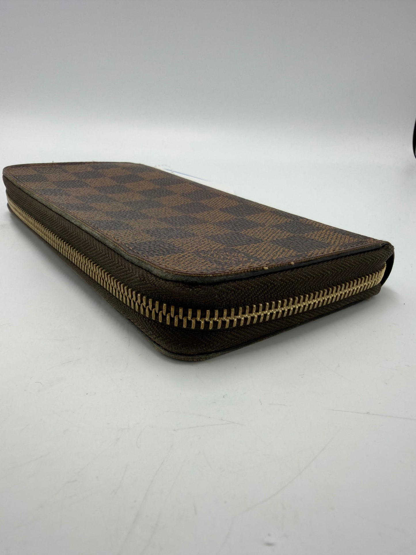 Louis Vuitton Zippy Luxury Wallet In Daimer Ebene
