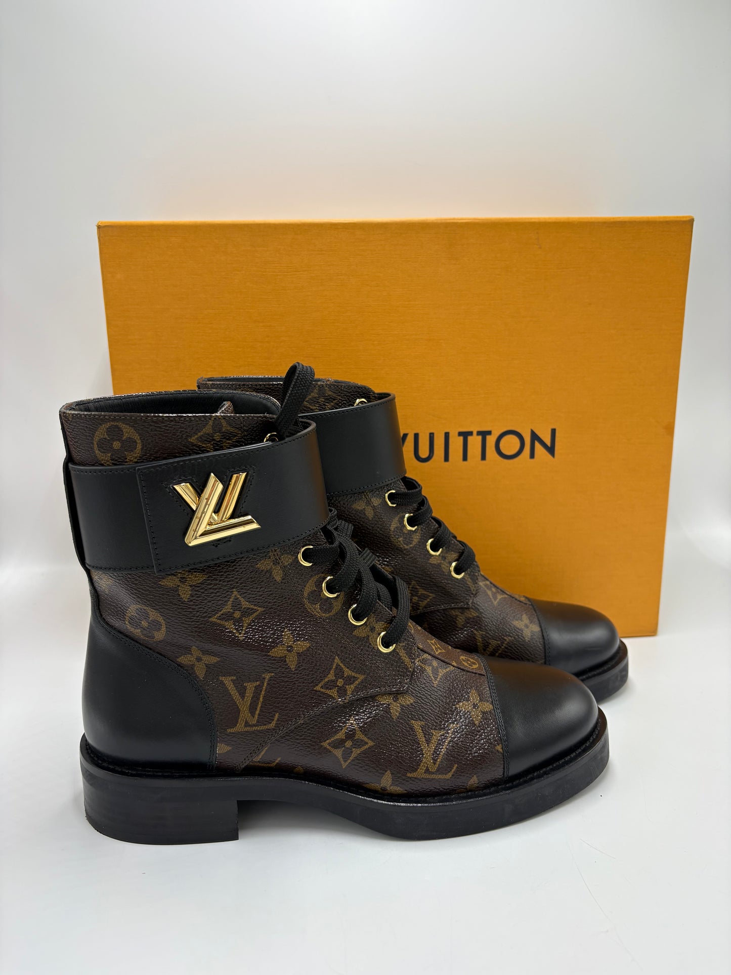 Louis Vuitton Wonderland Ranger Luxury Designer Boots, Size: 8