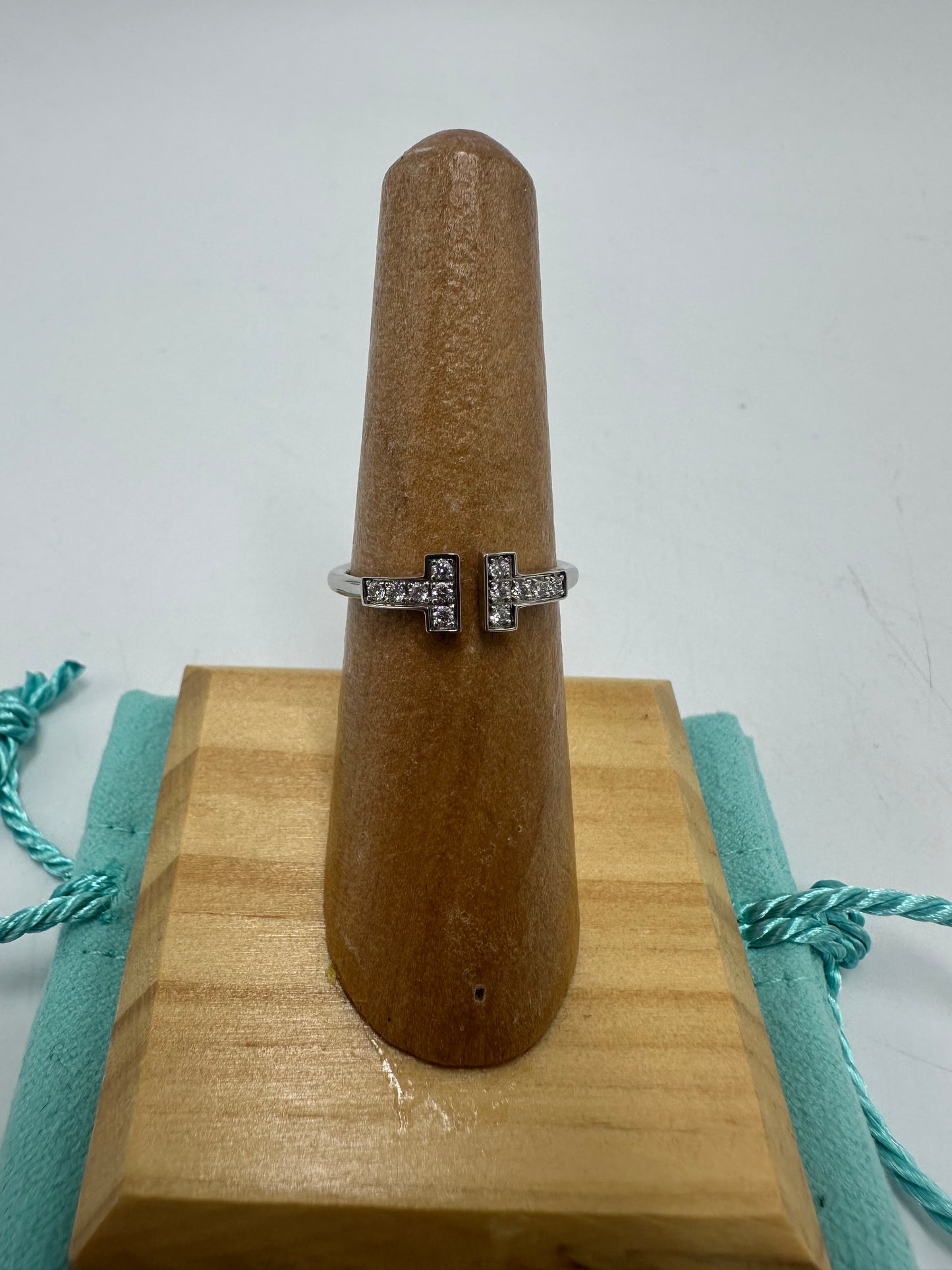 Tiffany & Company 18K T Diamond Luxury Designer Ring, Size: 6.5