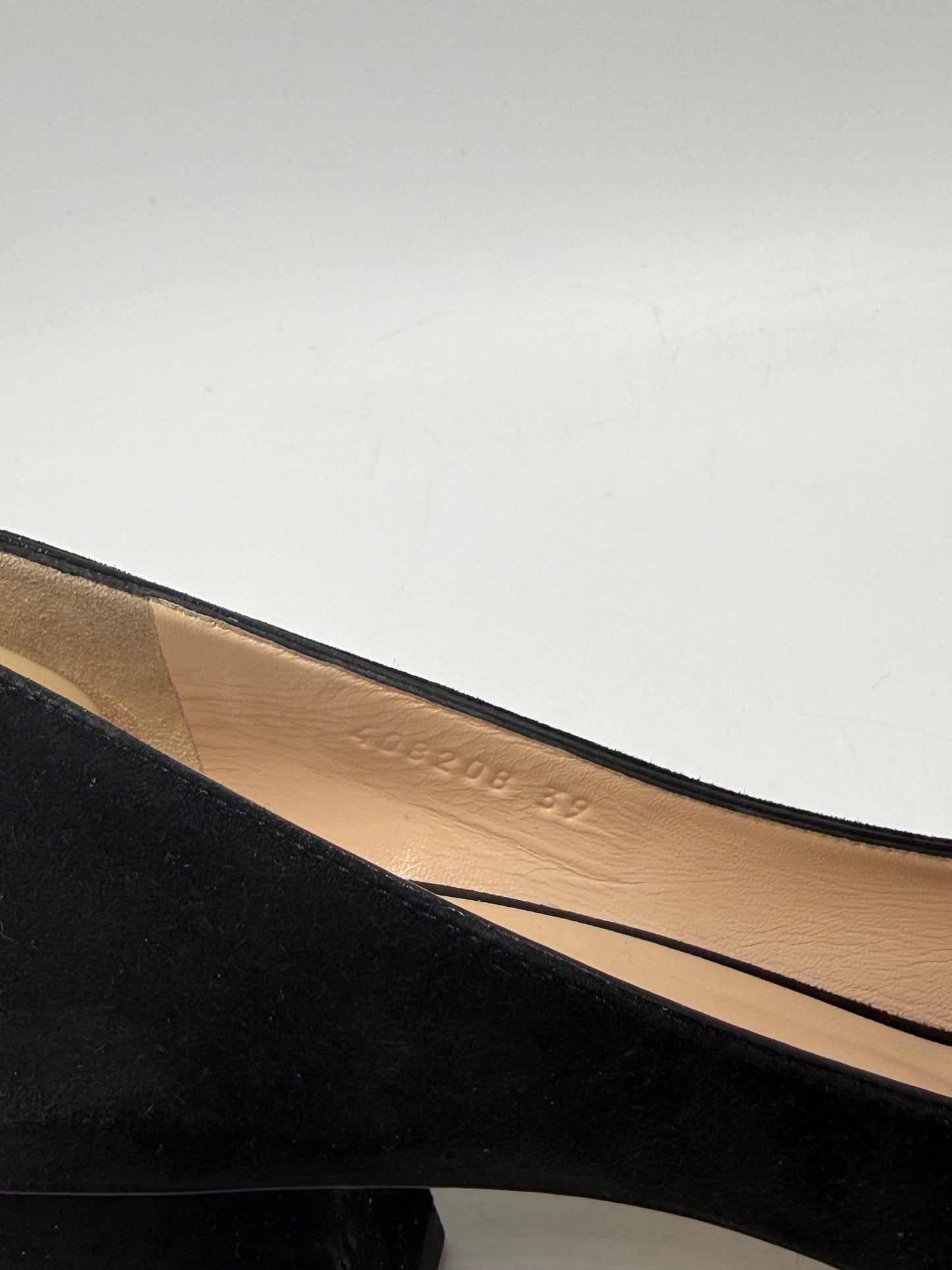 Gucci Marmot GG Luxury Shoes in Size 9 (39)